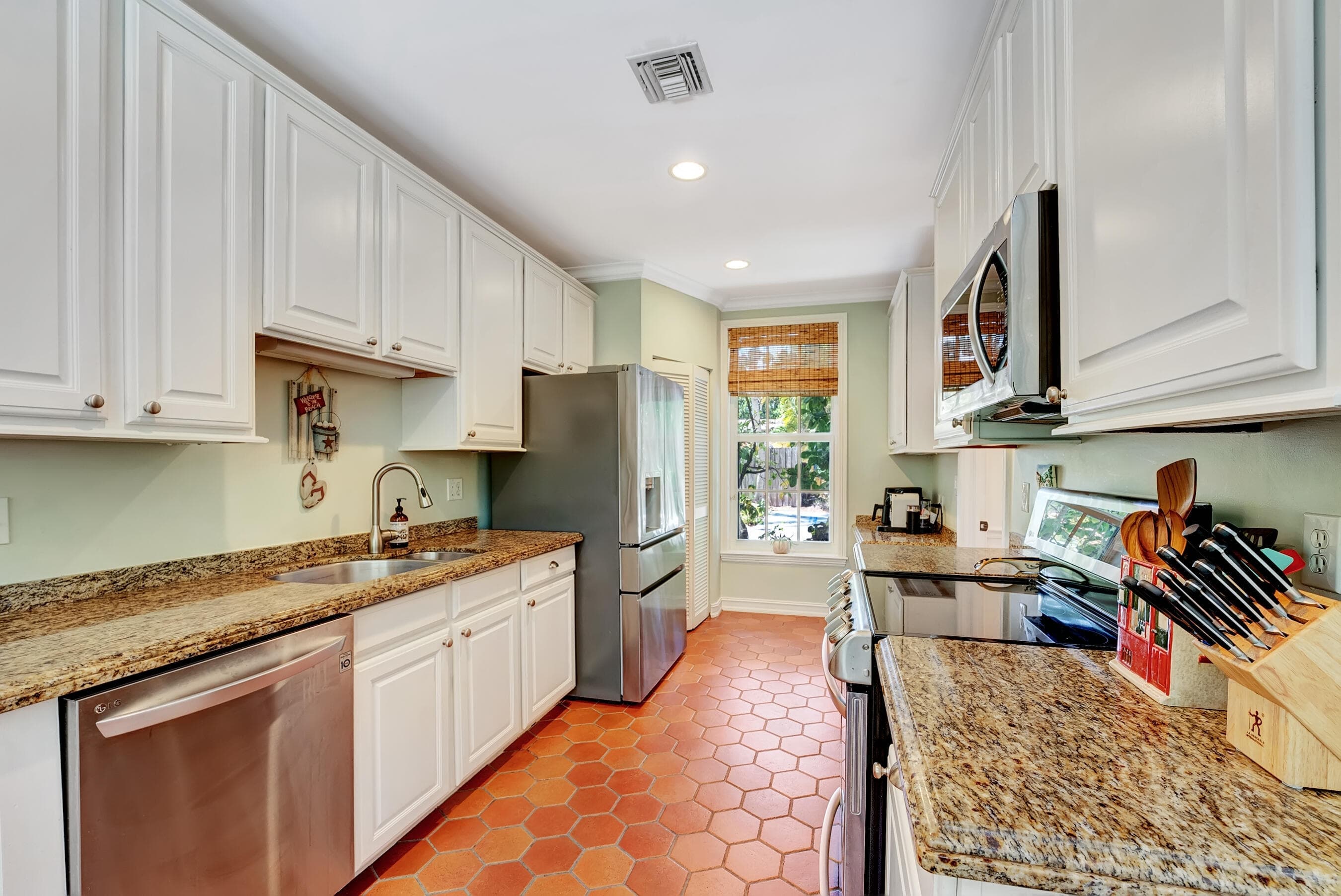 306 N Swinton Avenue, Delray Beach, FL 33444 — photo 39 of 53