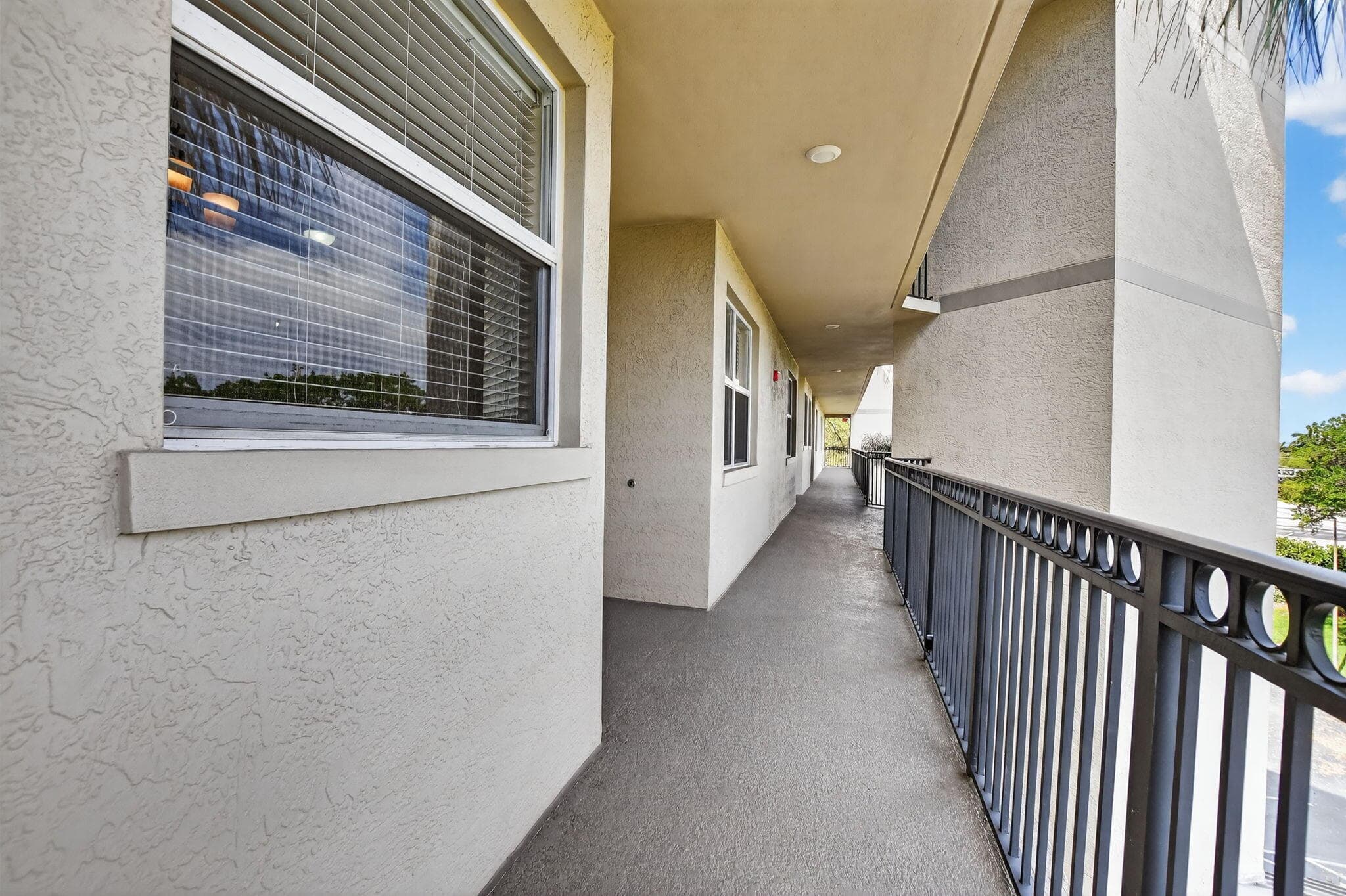 26 Royal Palm Way 403, Boca Raton, FL 33432 — photo 3 of 55