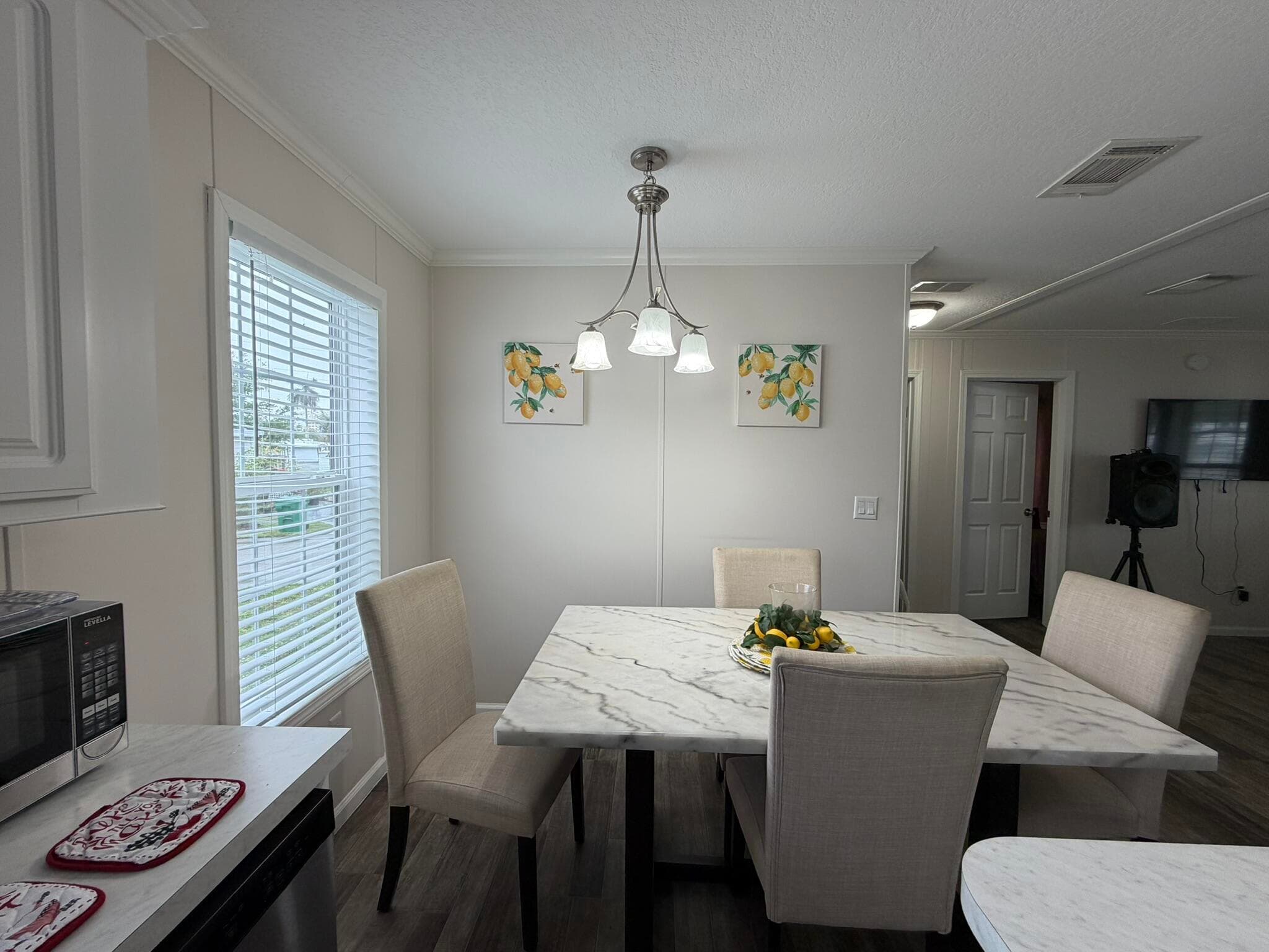 8516 SW 17th Court, Davie, FL 33324 — photo 15 of 73