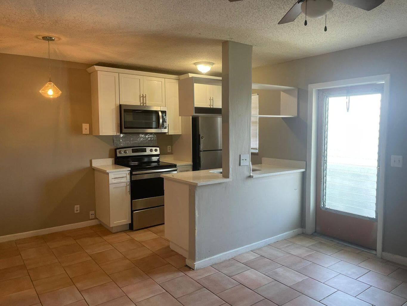 702 N L Street 13, Lake Worth Beach, FL 33460 — photo 2 of 6