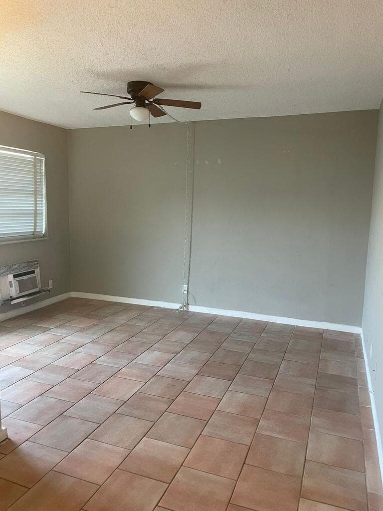 702 N L Street 13, Lake Worth Beach, FL 33460 — photo 4 of 6