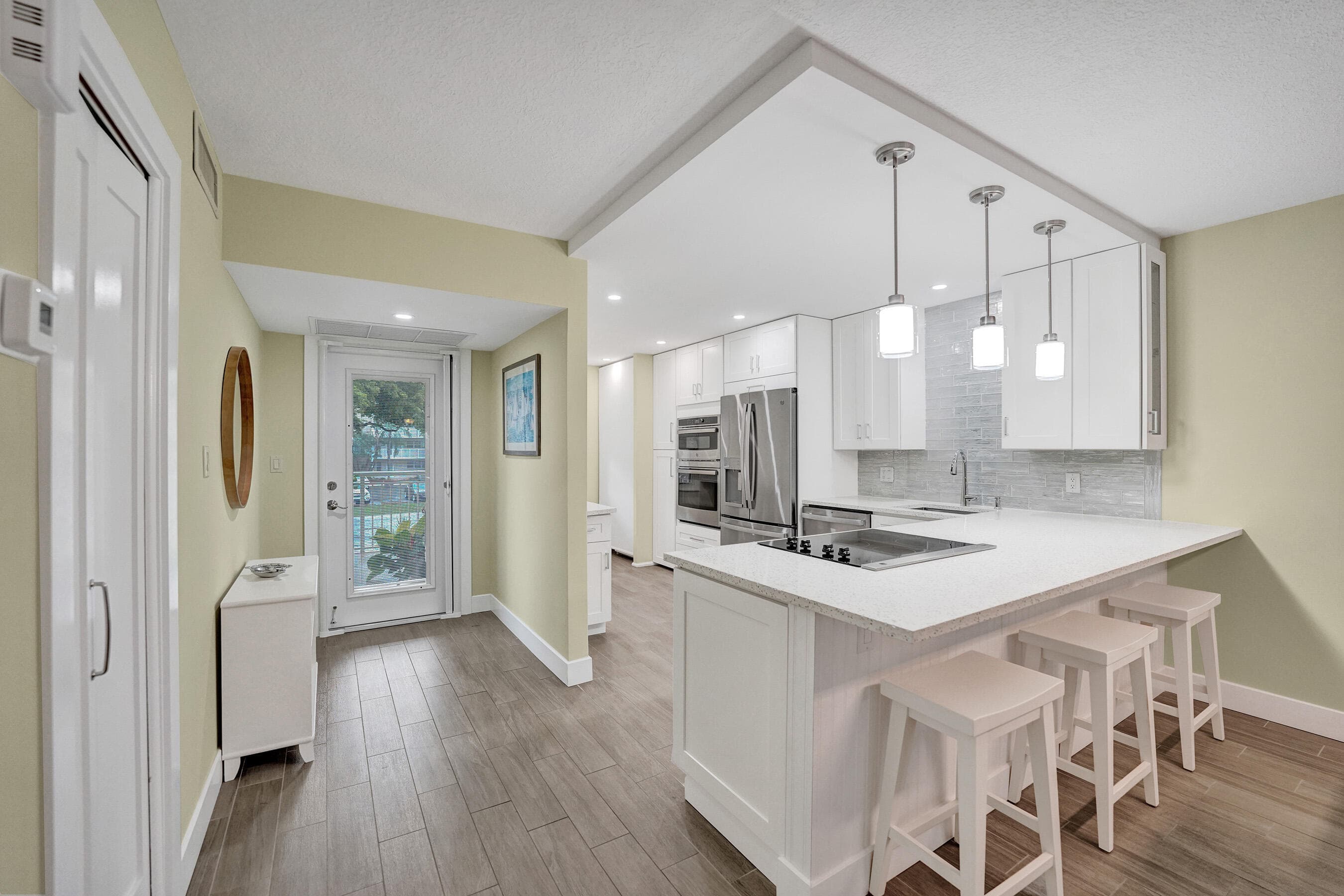 3145 NE 48th Court 215, Lighthouse Point, FL 33064 — photo 2 of 46