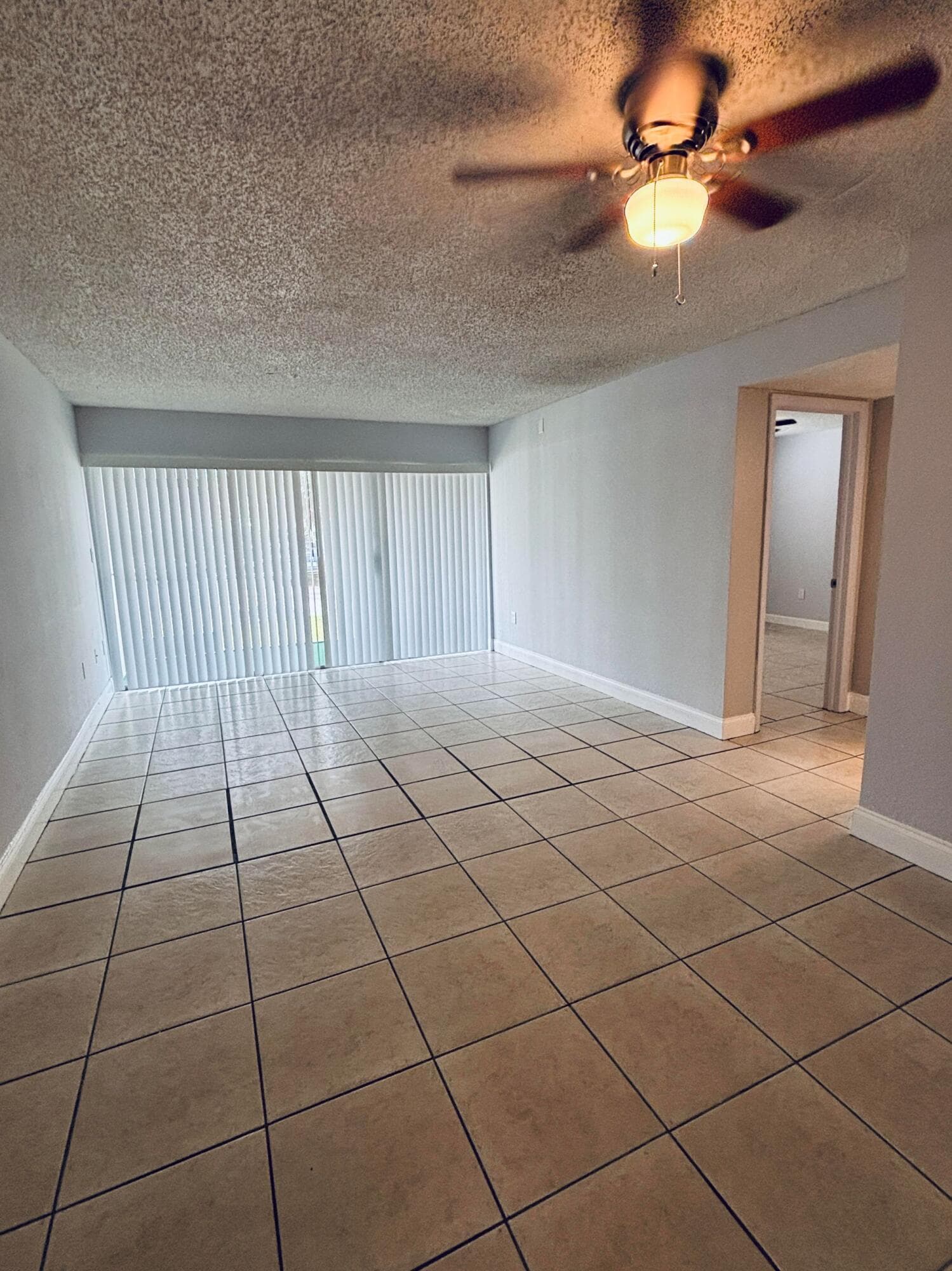 4255 N University Drive 101, Sunrise, FL 33351 — photo 3 of 10