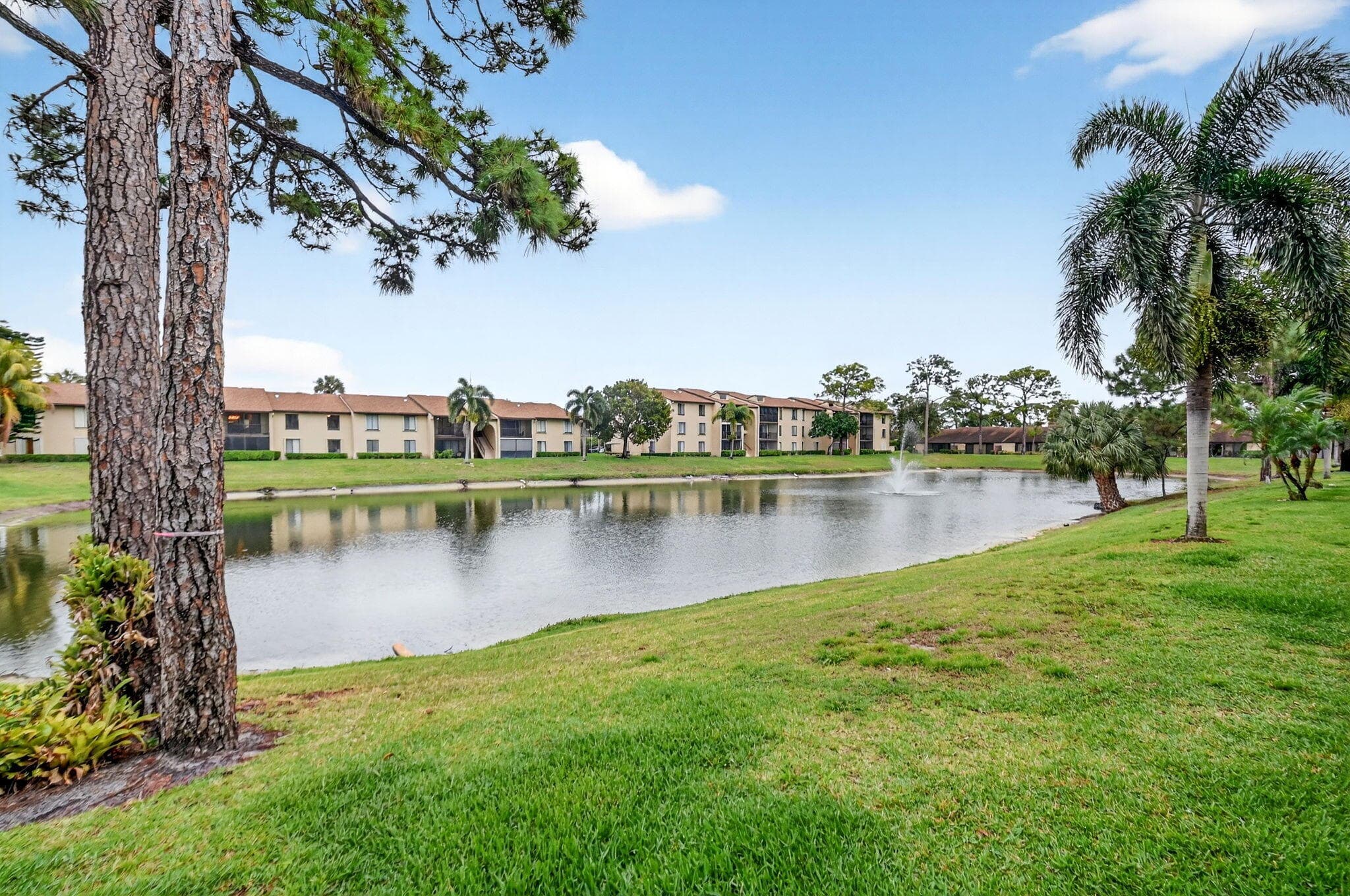627 Sea Pine Way B2, Greenacres, FL 33415 — photo 29 of 37