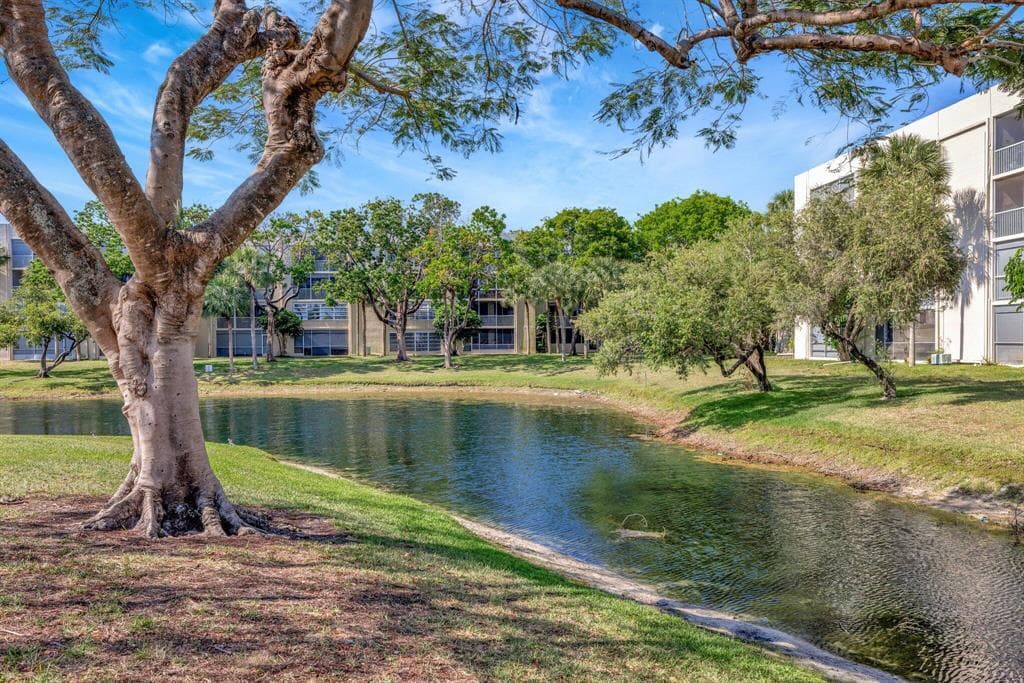 3301 NW 47th Terrace Unit 403, Lauderdale Lakes, FL 33319 — photo 3 of 39