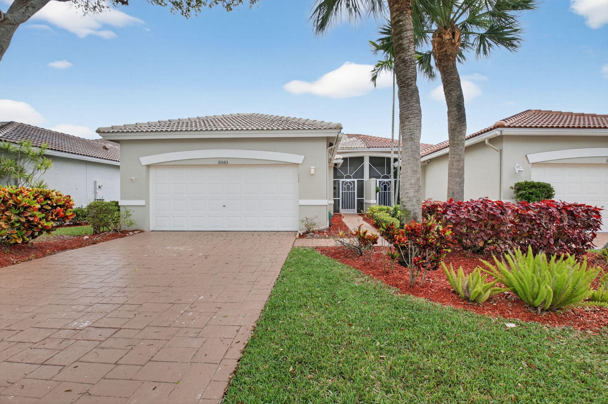 10585 Royal Caribbean Circle, Boynton Beach, FL 33437 — photo 2 of 61