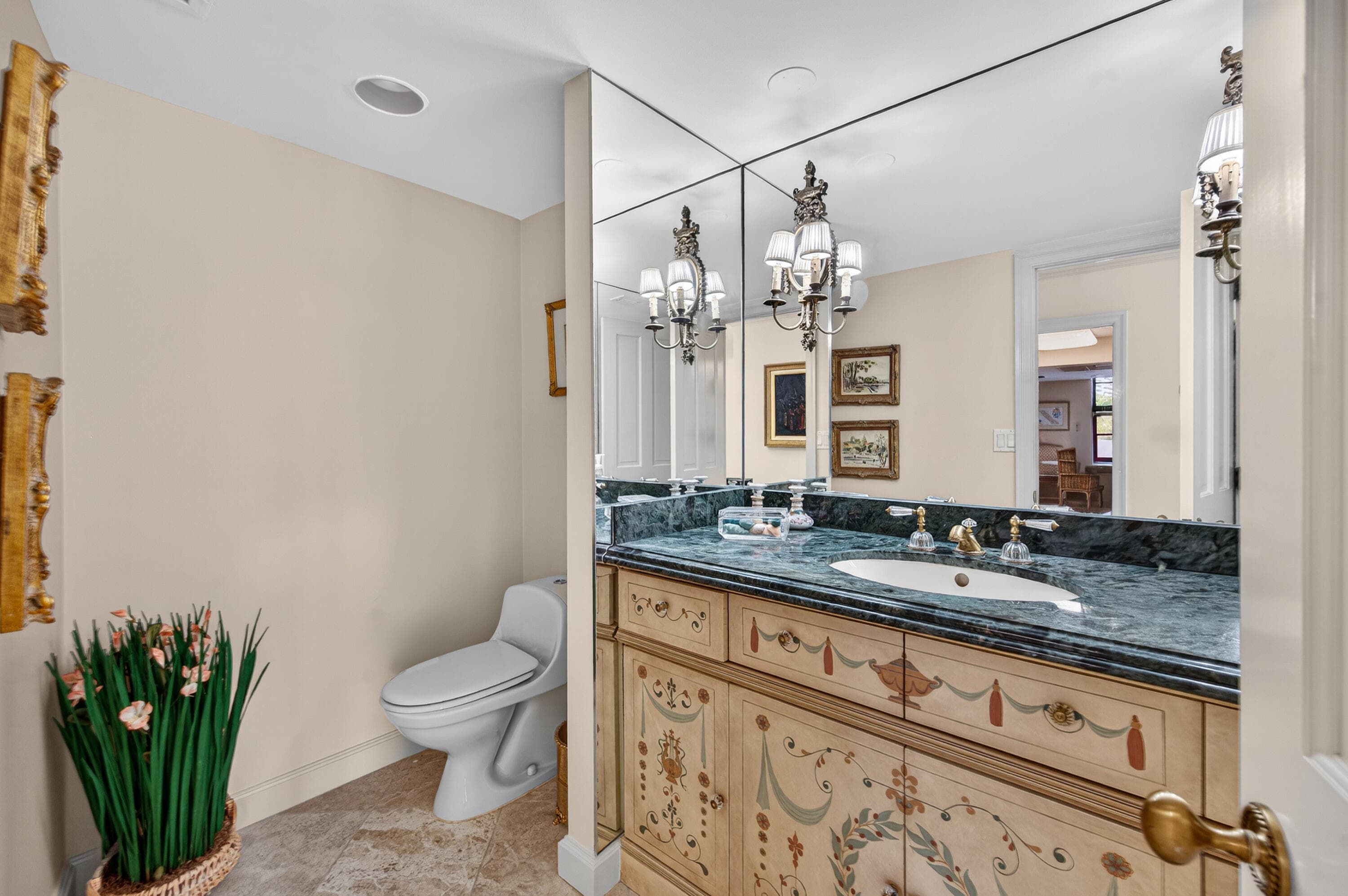 5500 Collins Avenue 302, Miami Beach, FL 33140 — photo 40 of 43