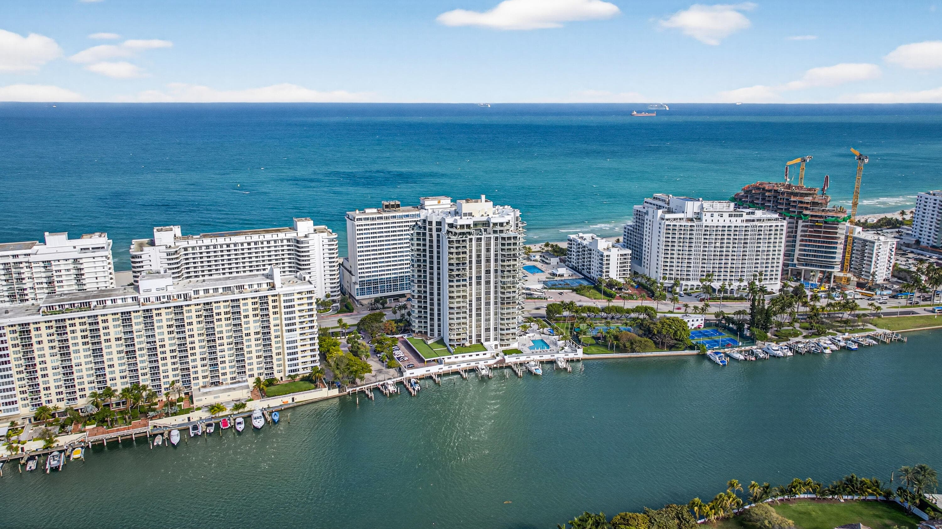 5500 Collins Avenue 302, Miami Beach, FL 33140 — photo 42 of 43