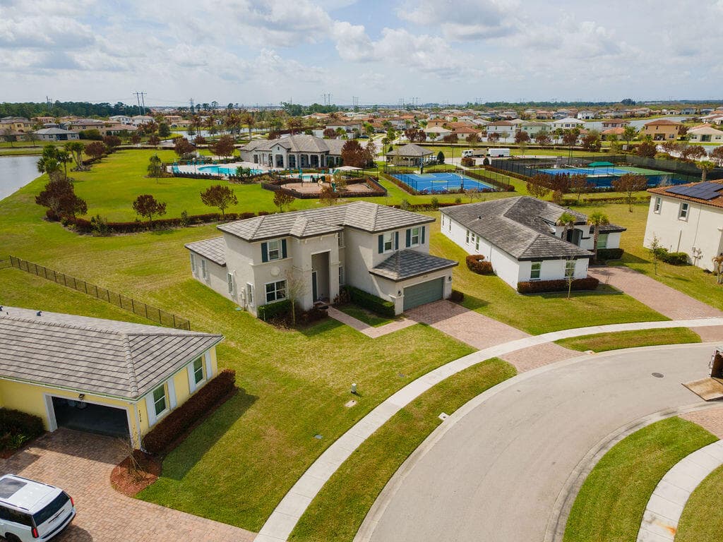 7206 NW Farnsworth Circle, Port St. Lucie, FL 34987 — photo 15 of 109