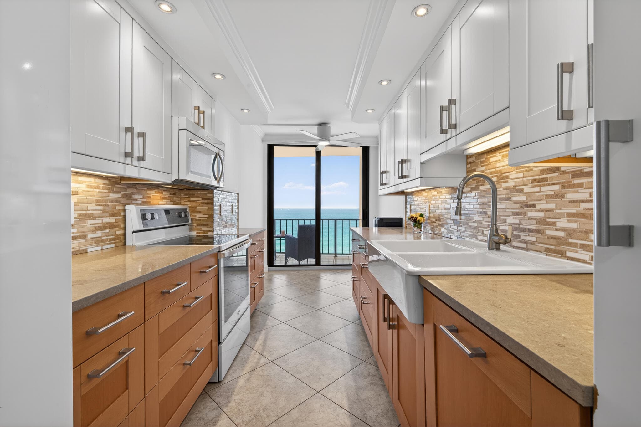 4200 N Ocean Drive 1-1101, Riviera Beach, FL 33404 — photo 17 of 37