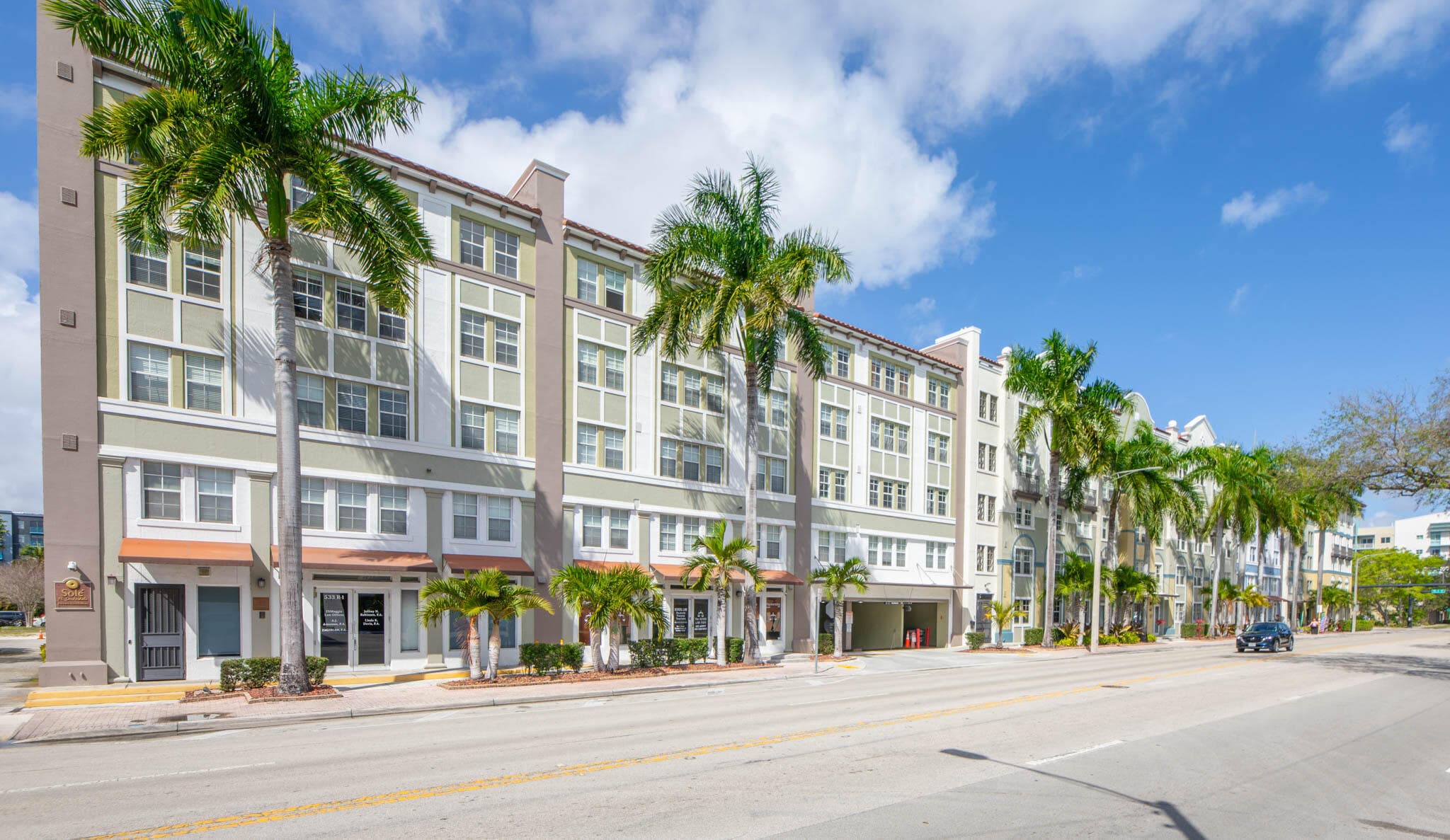 533 NE 3rd Avenue 131, Fort Lauderdale, FL 33301 — photo 1 of 33