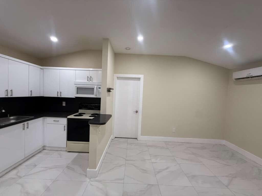 3373 SW 7th Street, Miami, FL 33135 — photo 10 of 23