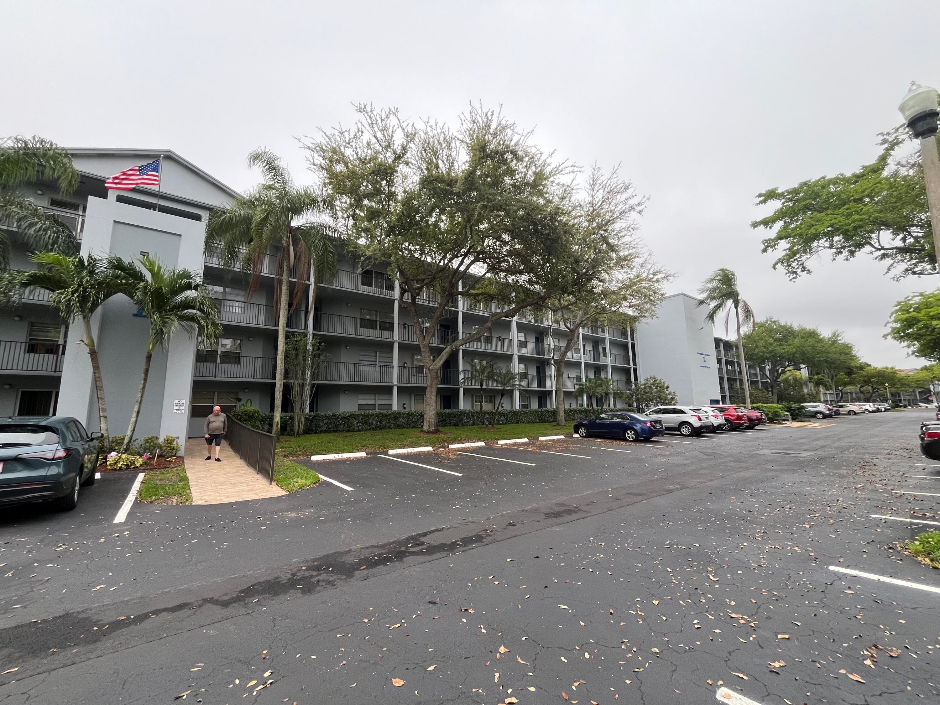 12600 SW 5th Court 304l, Pembroke Pines, FL 33027 — photo 1 of 14