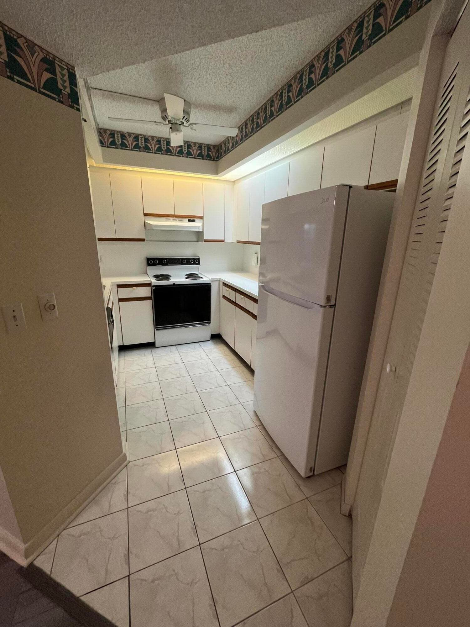 12600 SW 5th Court 304l, Pembroke Pines, FL 33027 — photo 8 of 14