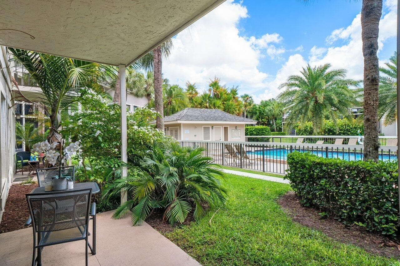 11863 Wimbledon Circle 432, Wellington, FL 33414 — photo 4 of 27