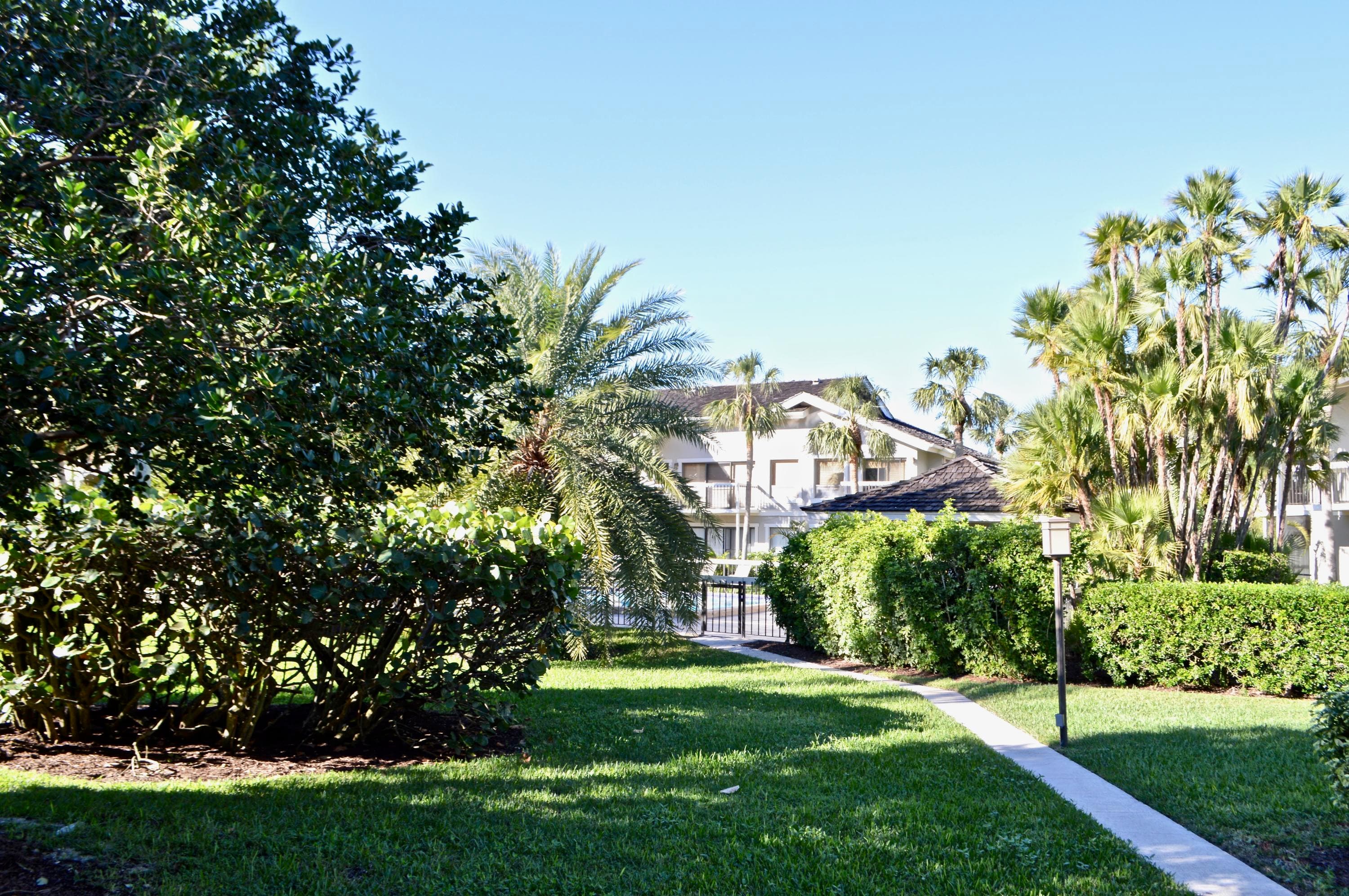11863 Wimbledon Circle 432, Wellington, FL 33414 — photo 10 of 27