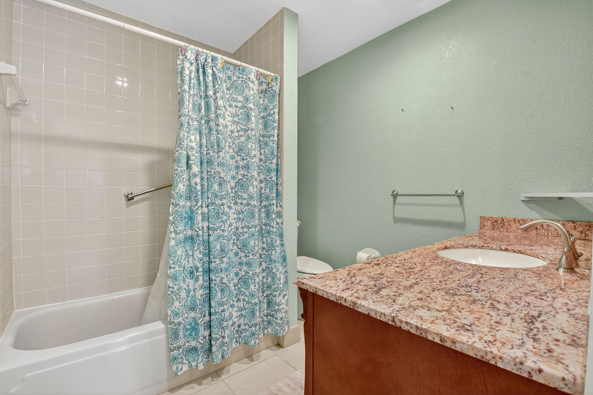 676 Laconia Circle B, Lake Worth, FL 33467 — photo 13 of 52