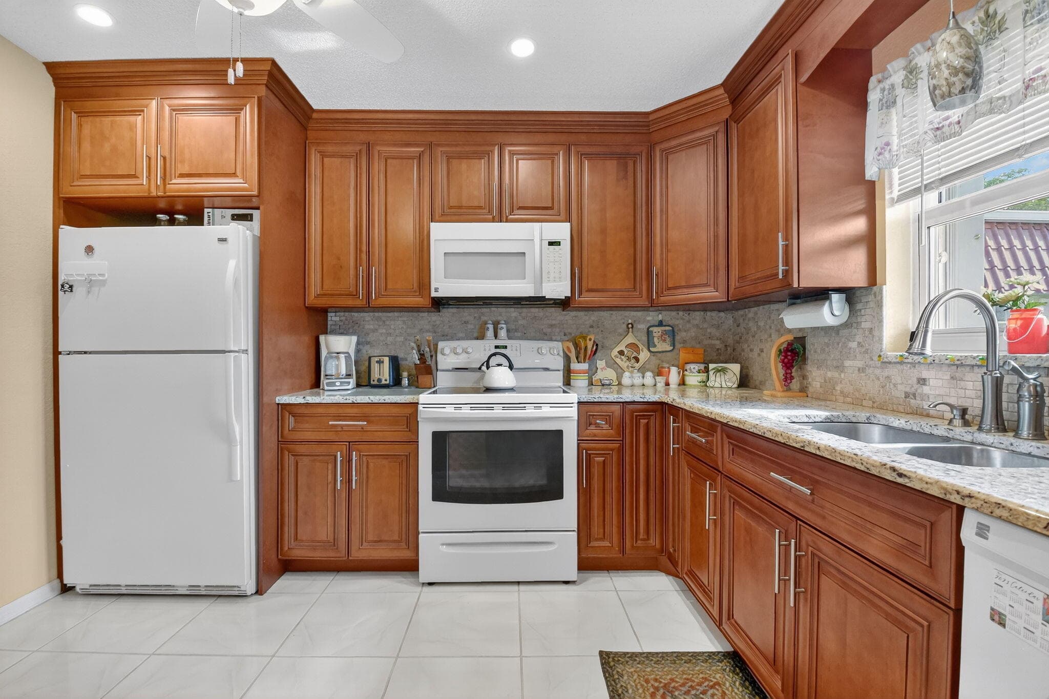 676 Laconia Circle B, Lake Worth, FL 33467 — photo 39 of 52