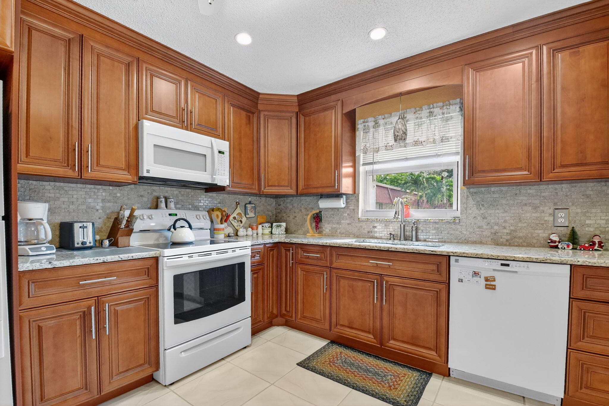 676 Laconia Circle B, Lake Worth, FL 33467 — photo 40 of 52