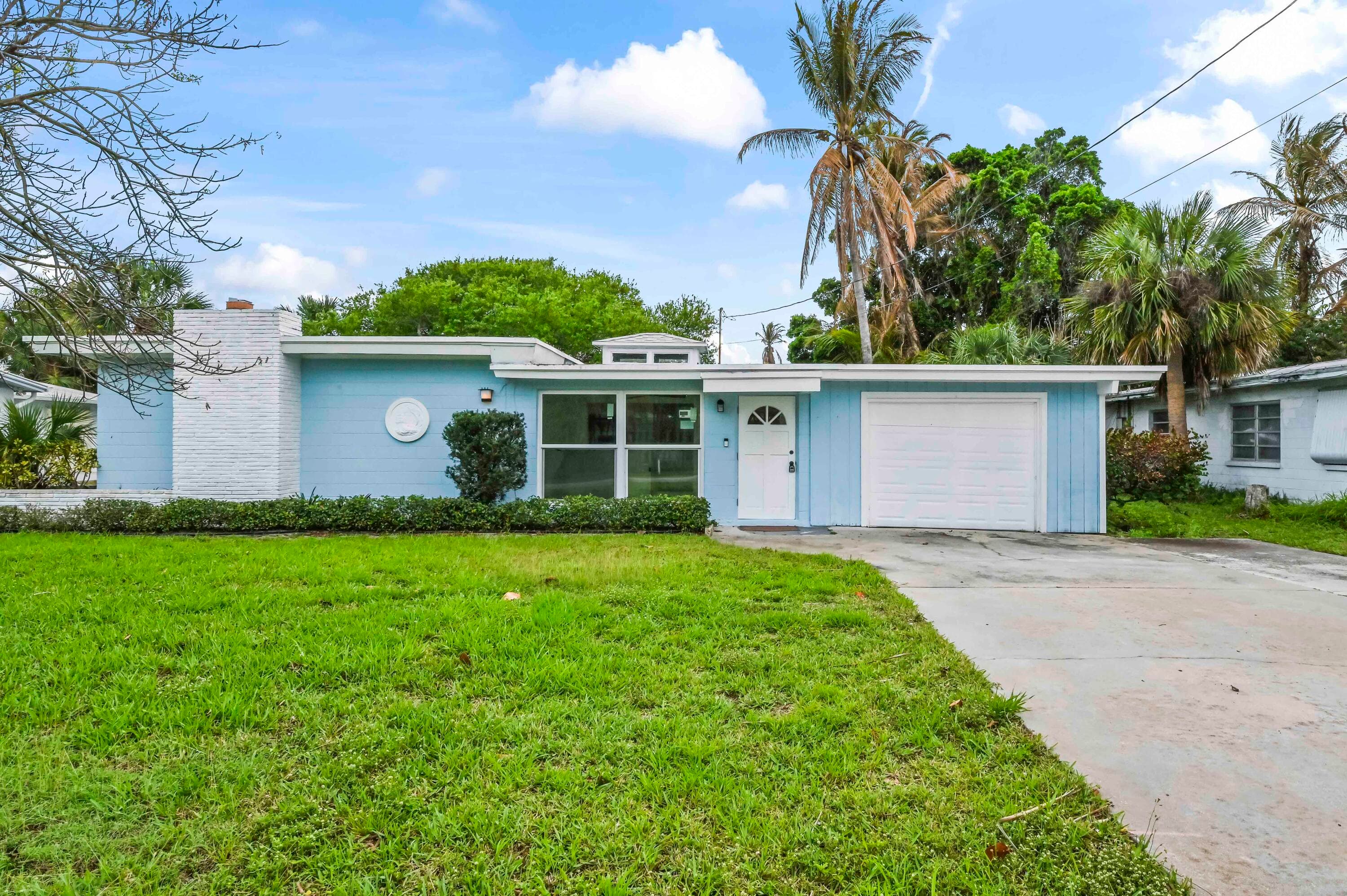 1919 Mimosa Avenue, Fort Pierce, FL 34949 — photo 5 of 33