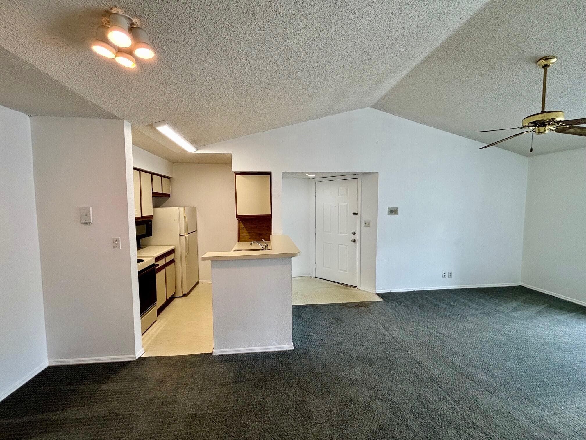 2796 S University Drive 2207, Davie, FL 33328 — photo 3 of 15