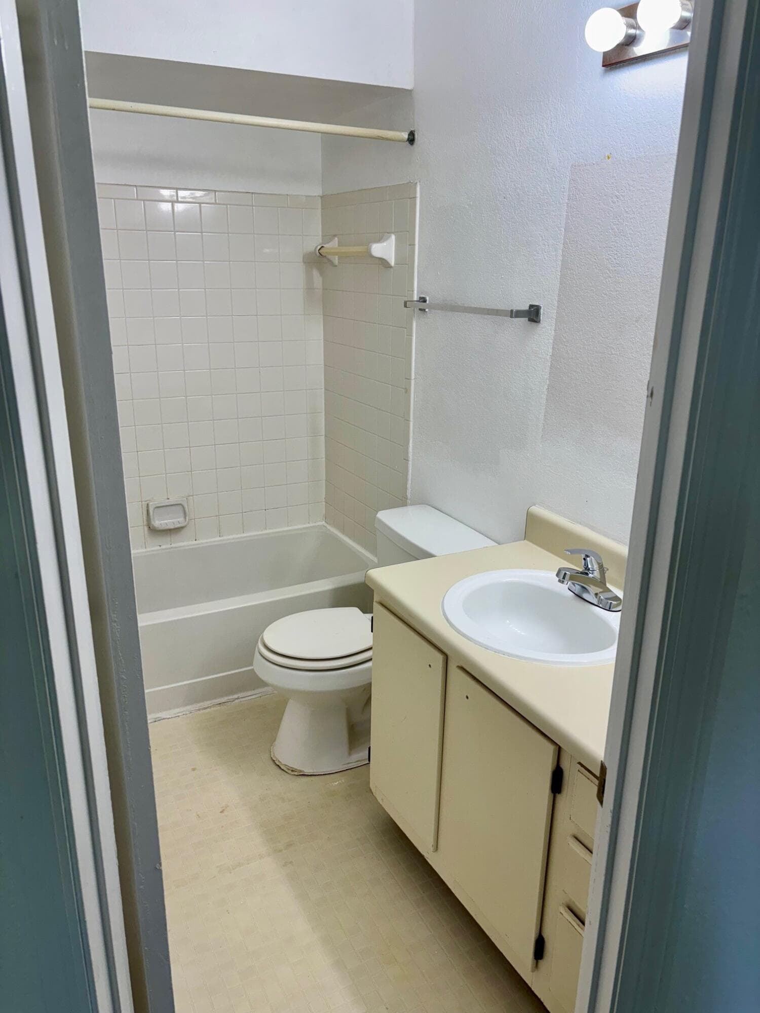 2796 S University Drive 2207, Davie, FL 33328 — photo 14 of 15