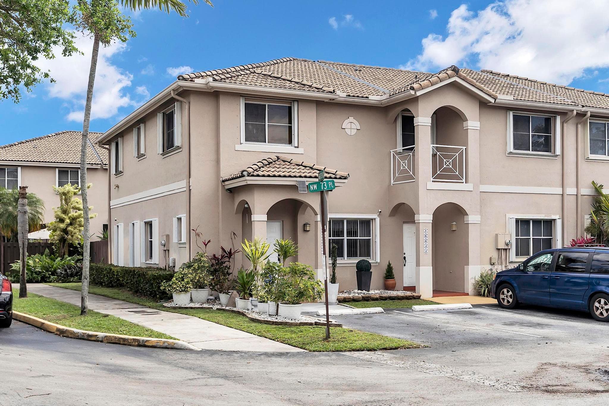 16637 NW 73rd Place, Miami Lakes, FL 33014 — photo 1 of 42