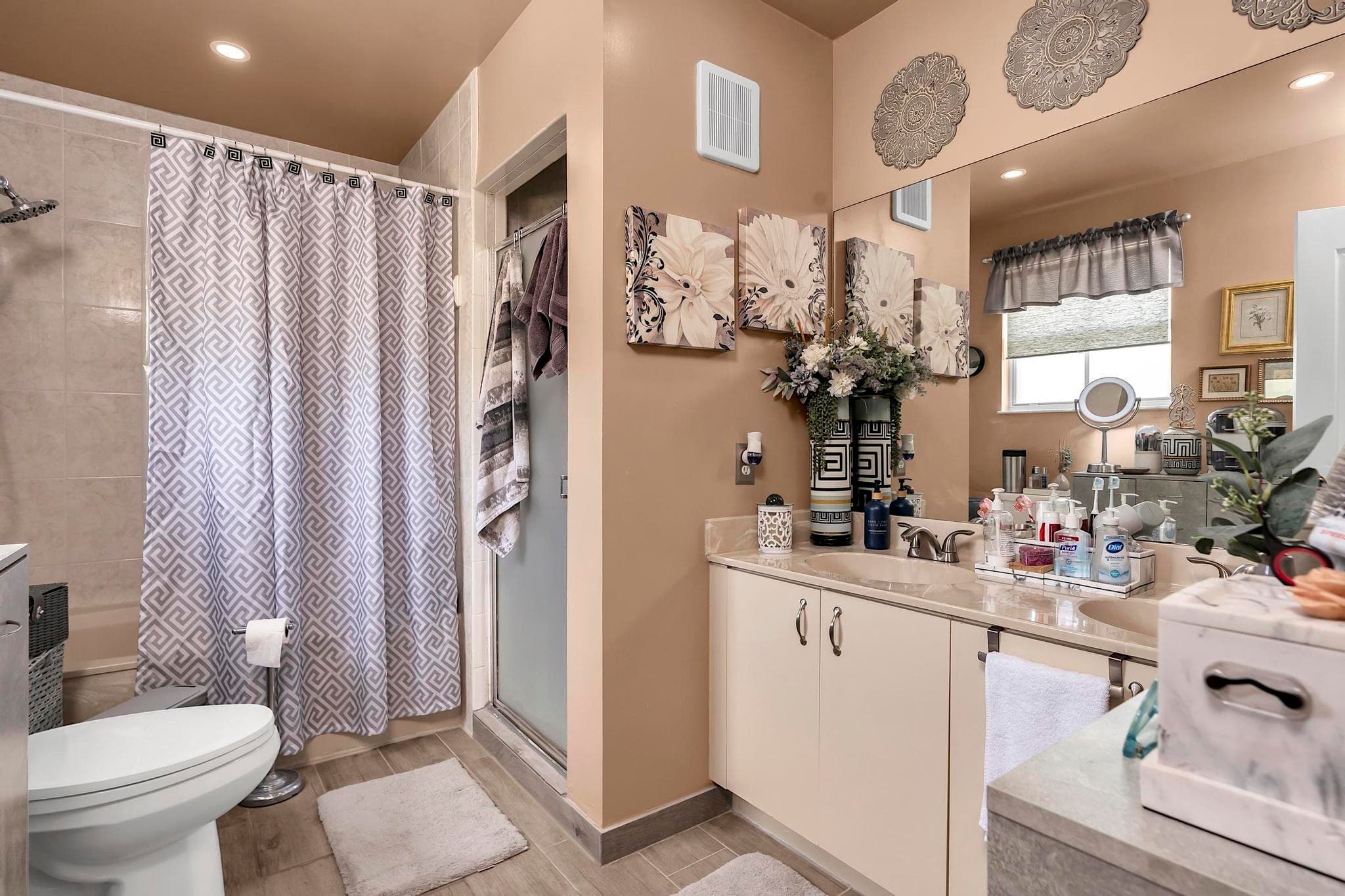 16637 NW 73rd Place, Miami Lakes, FL 33014 — photo 28 of 42