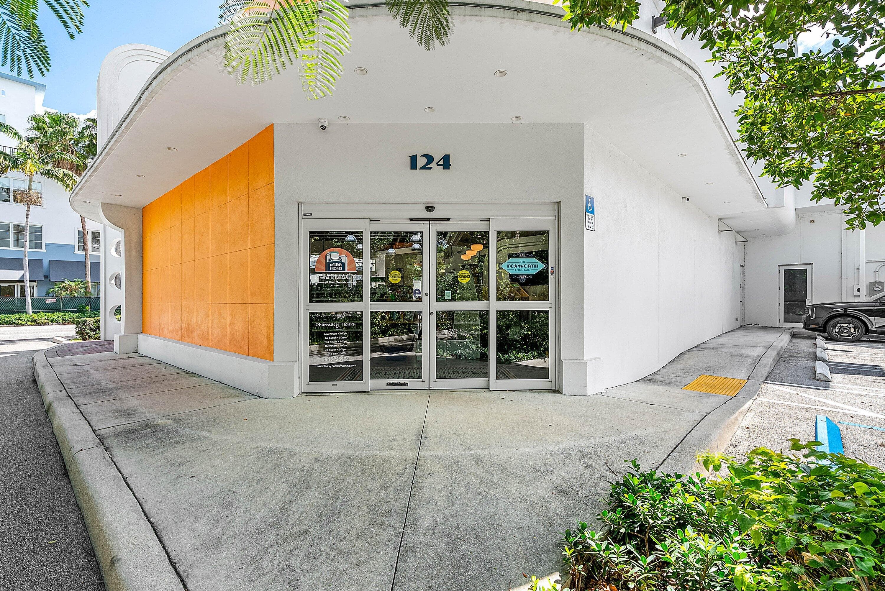 124 NE 5th Avenue, Delray Beach, FL — photo 10 of 88