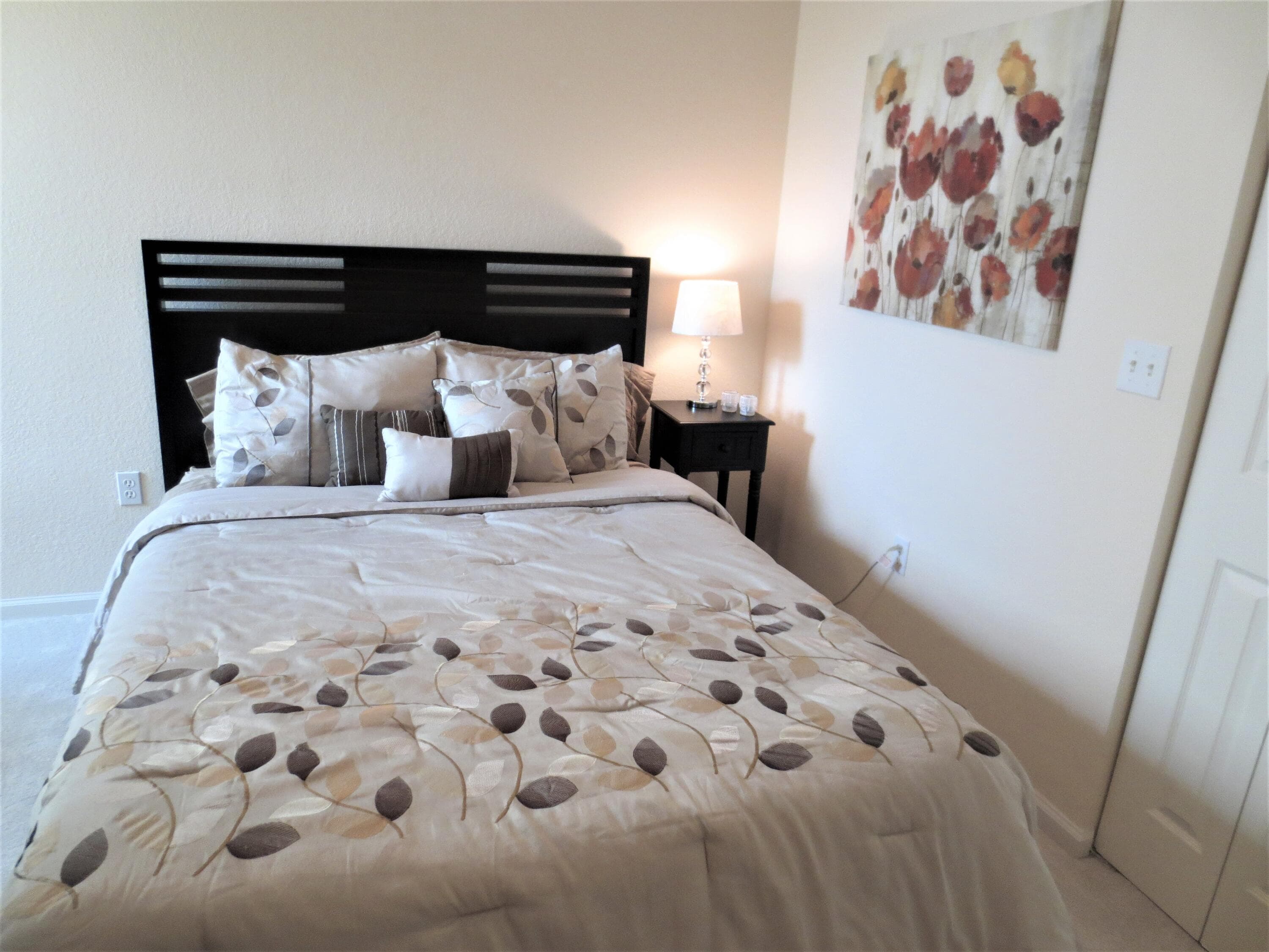 1900 Oceanwalk Lane 104, Lauderdale-By-The-Sea, FL 33062 — photo 20 of 38