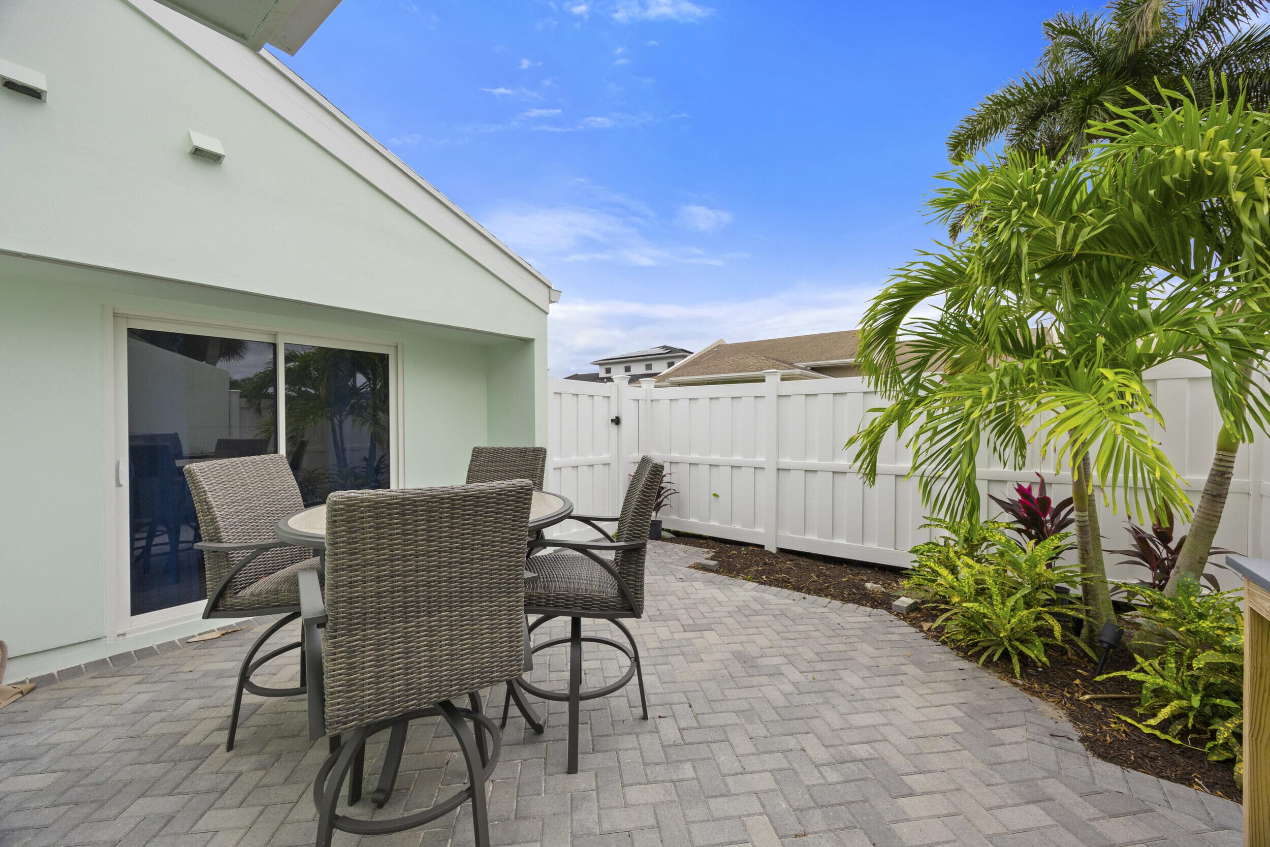 17235 Bay Street, Jupiter, FL 33477 — photo 35 of 47