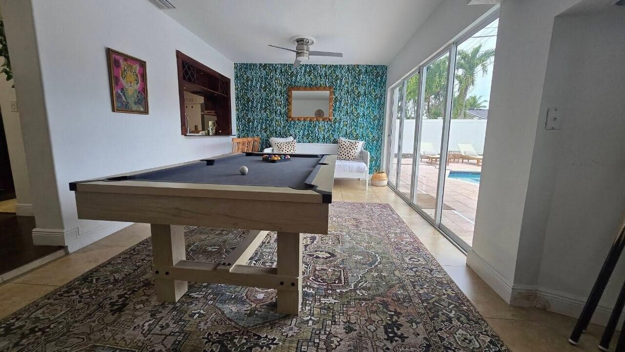 Single Family Residence in Fort Lauderdale — photo 8 of 15