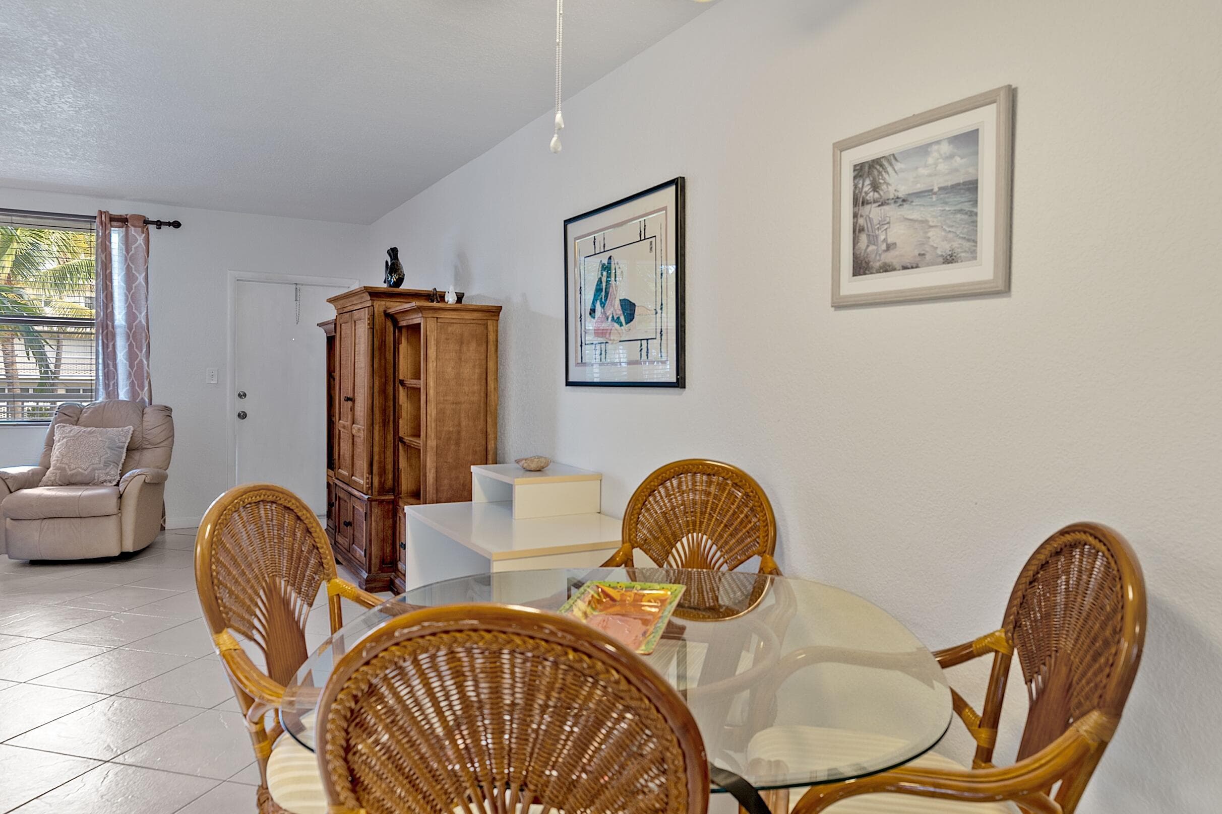 2565 S Ocean Boulevard 208, Palm Beach, FL 33480 — photo 9 of 20