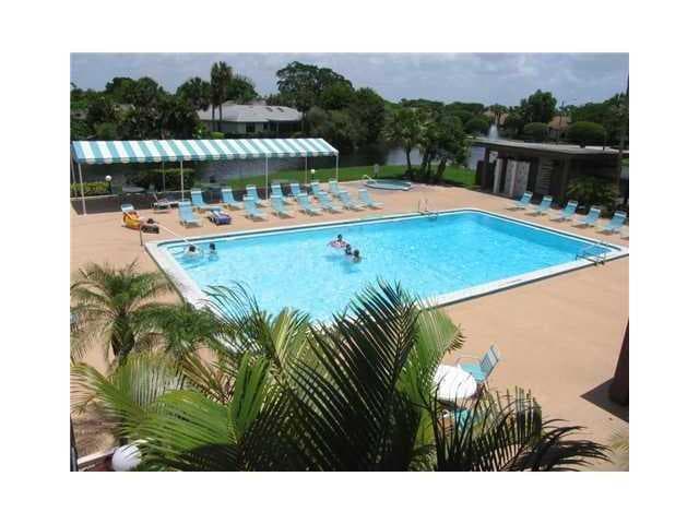 7831 Willow Spring Drive 526, Lake Worth, FL 33467 — photo 18 of 22