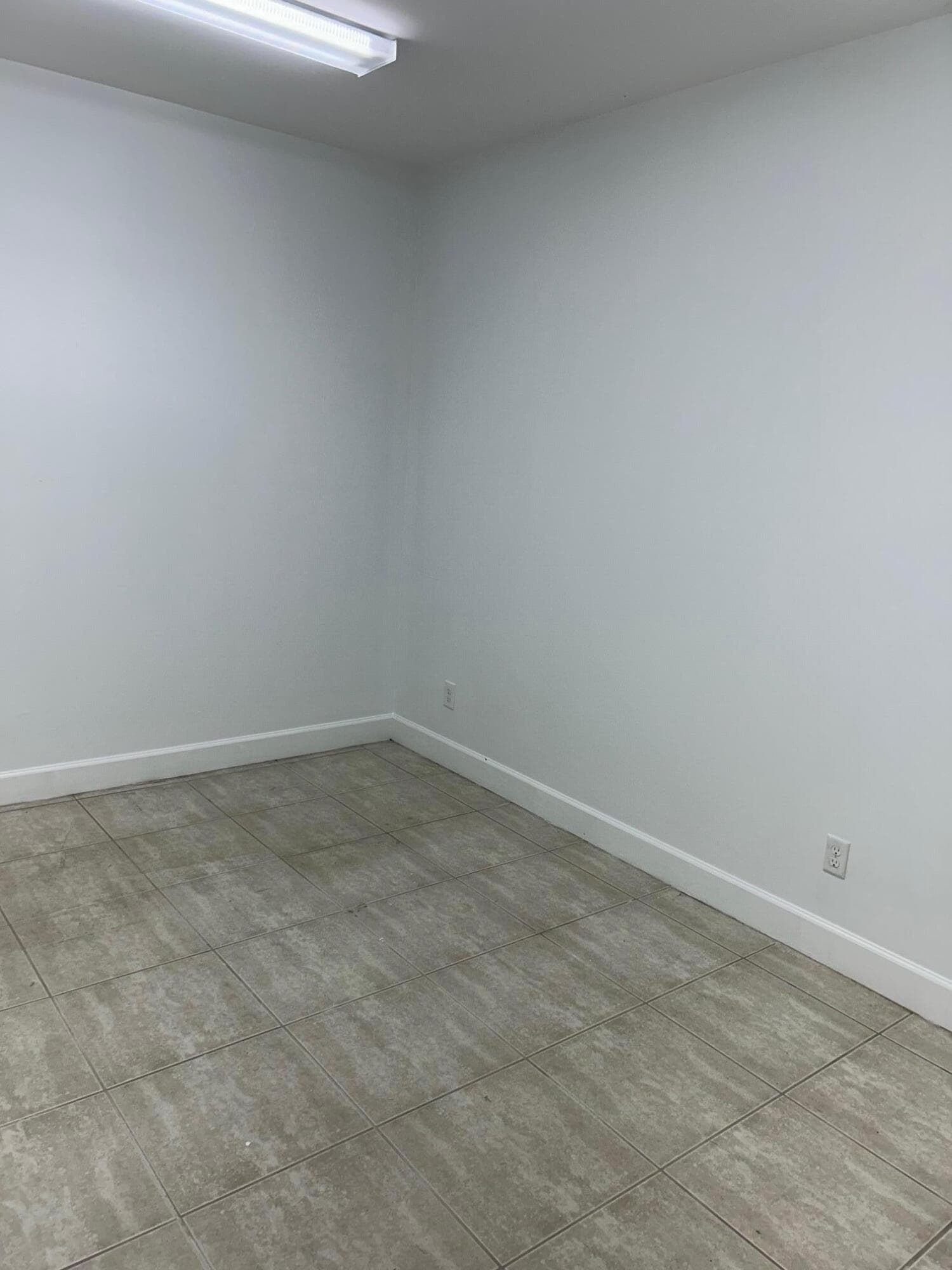 1746 SW Biltmore Street 1746, FL 34984 — photo 6 of 13