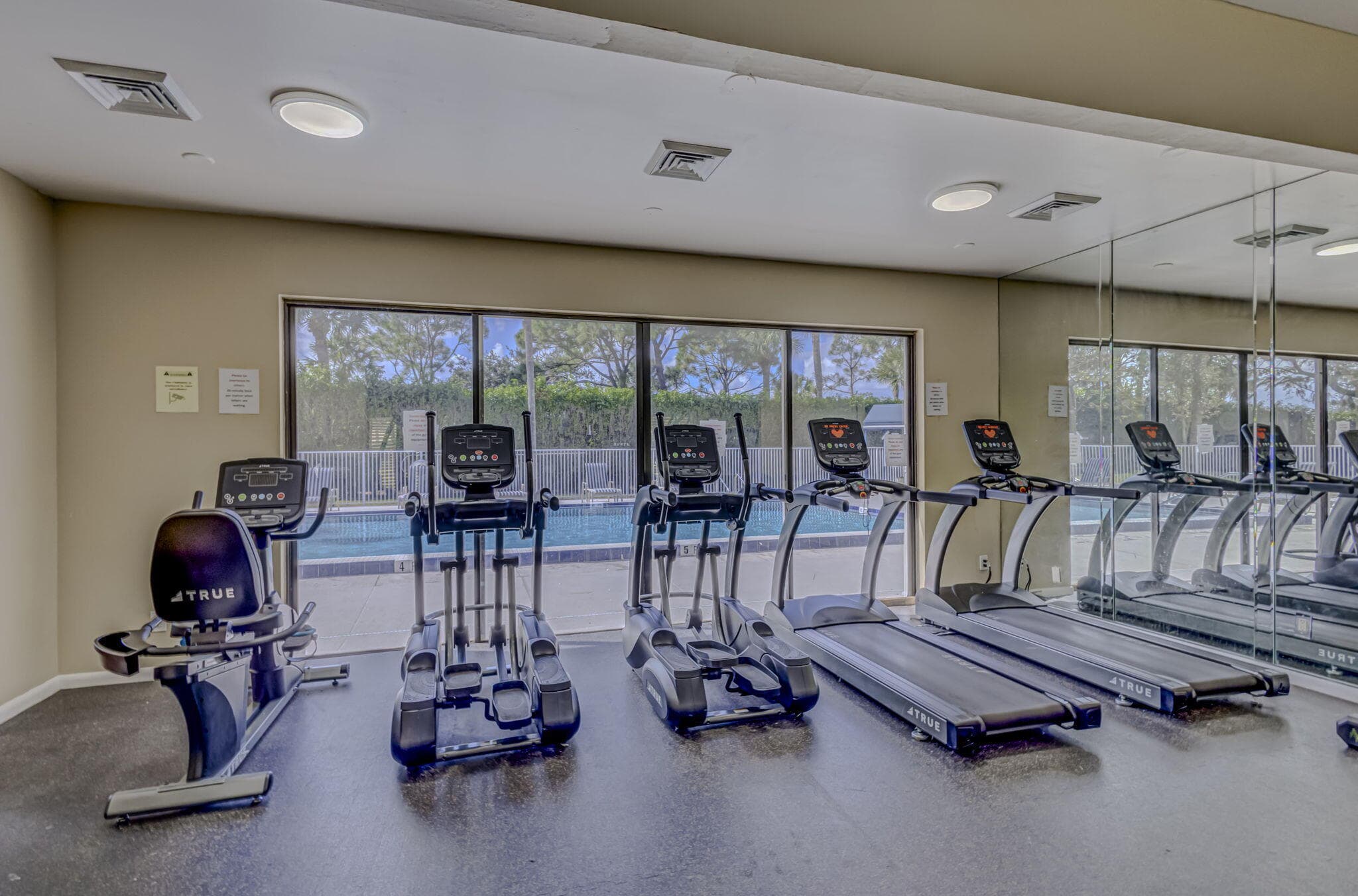 2421 Village Boulevard 406, West Palm Beach, FL 33409 — photo 18 of 53