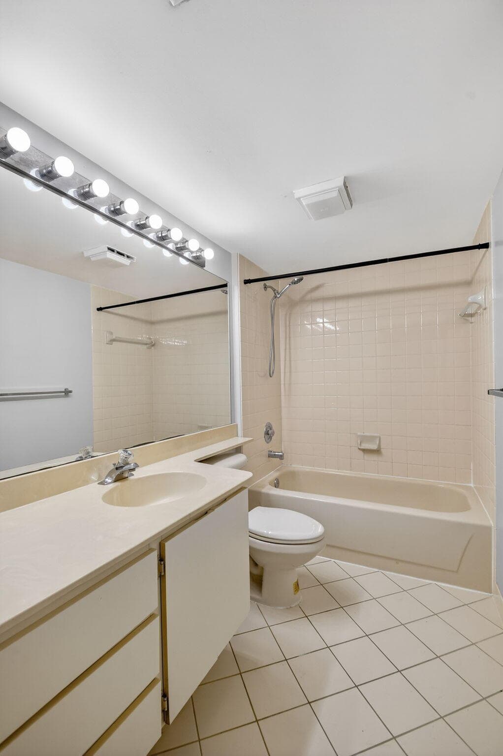 2421 Village Boulevard 406, West Palm Beach, FL 33409 — photo 47 of 53