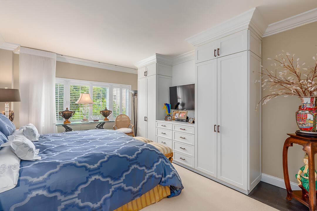 250 Bradley Place 202, Palm Beach, FL 33480 — photo 11 of 40