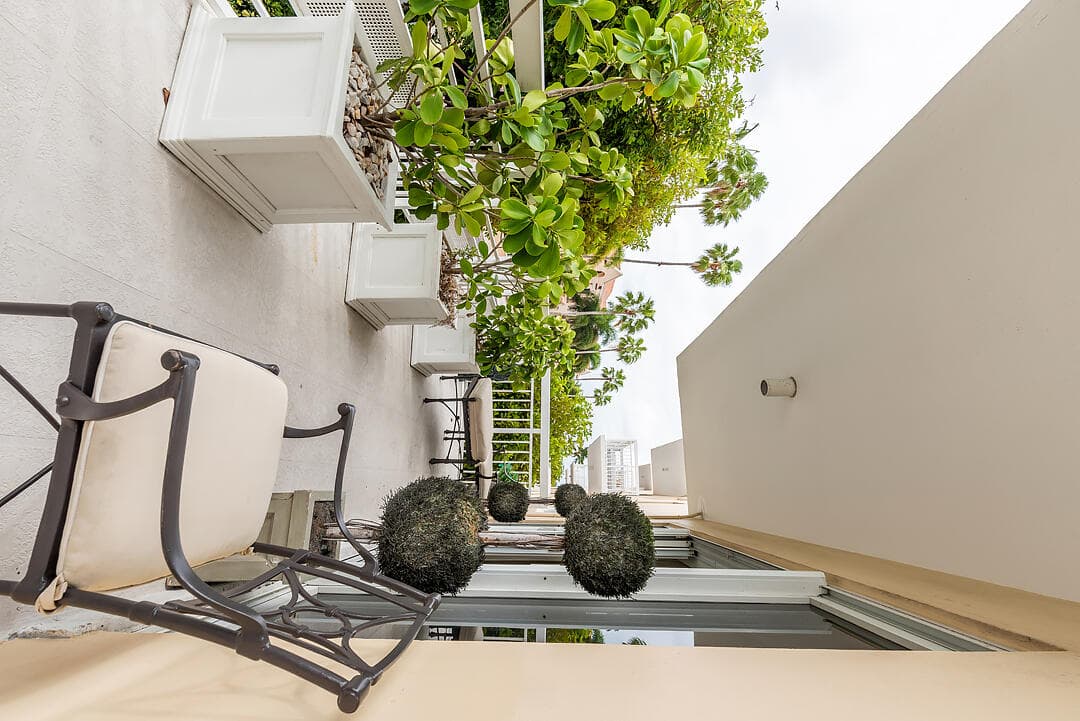 250 Bradley Place 202, Palm Beach, FL 33480 — photo 20 of 40