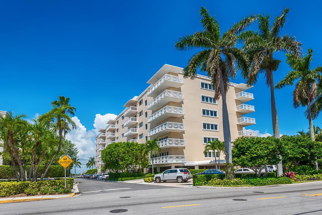 250 Bradley Place 202, Palm Beach, FL 33480 — photo 31 of 40
