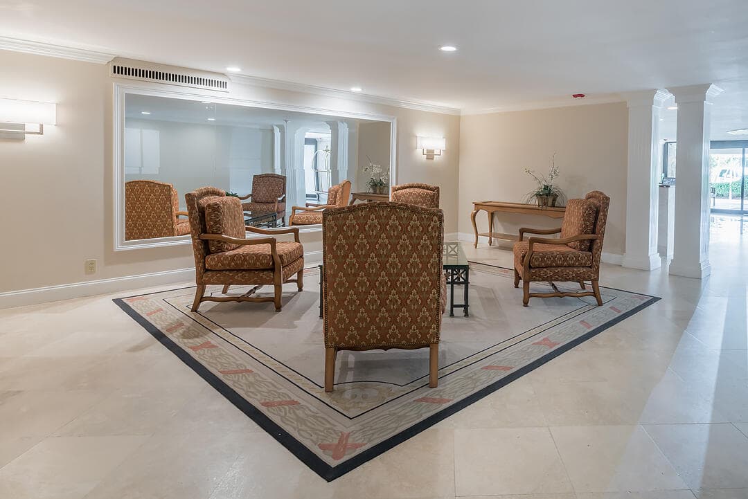 250 Bradley Place 202, Palm Beach, FL 33480 — photo 34 of 40