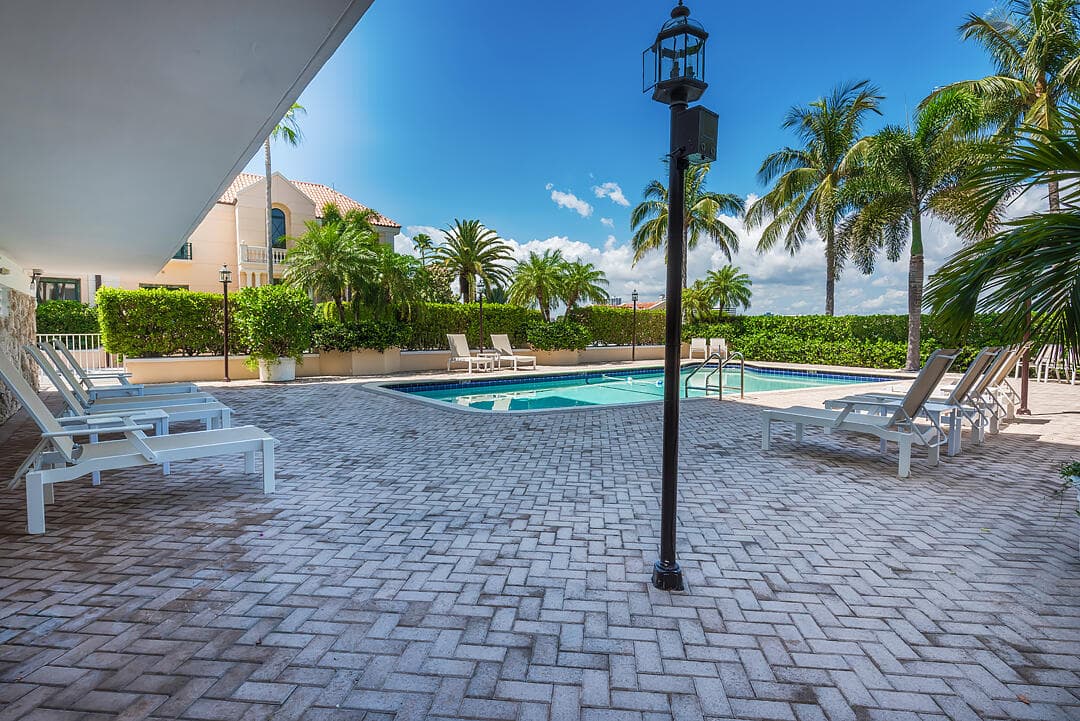250 Bradley Place 202, Palm Beach, FL 33480 — photo 36 of 40