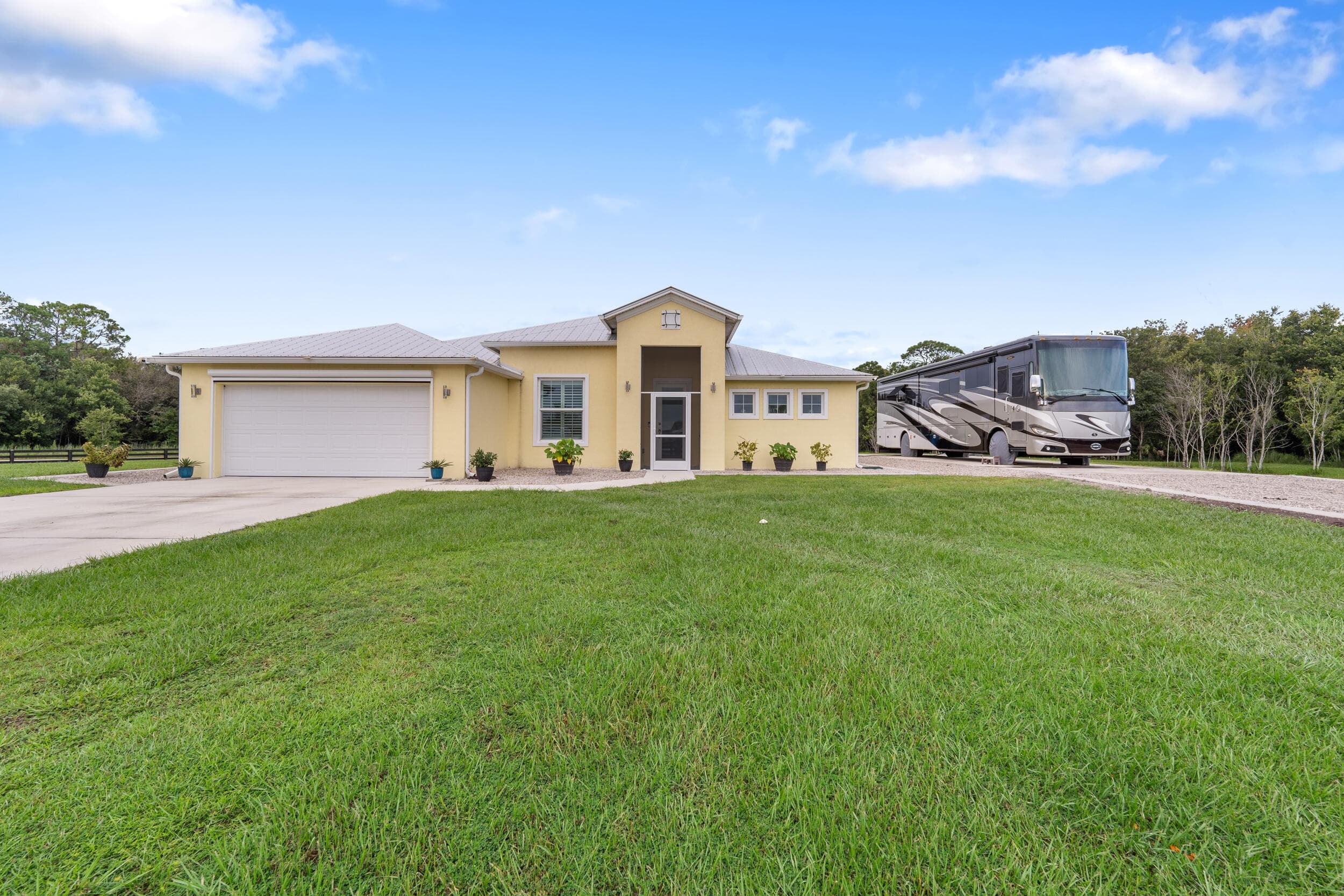 2143 SE 137th Way, Okeechobee, FL 34974 — photo 3 of 29