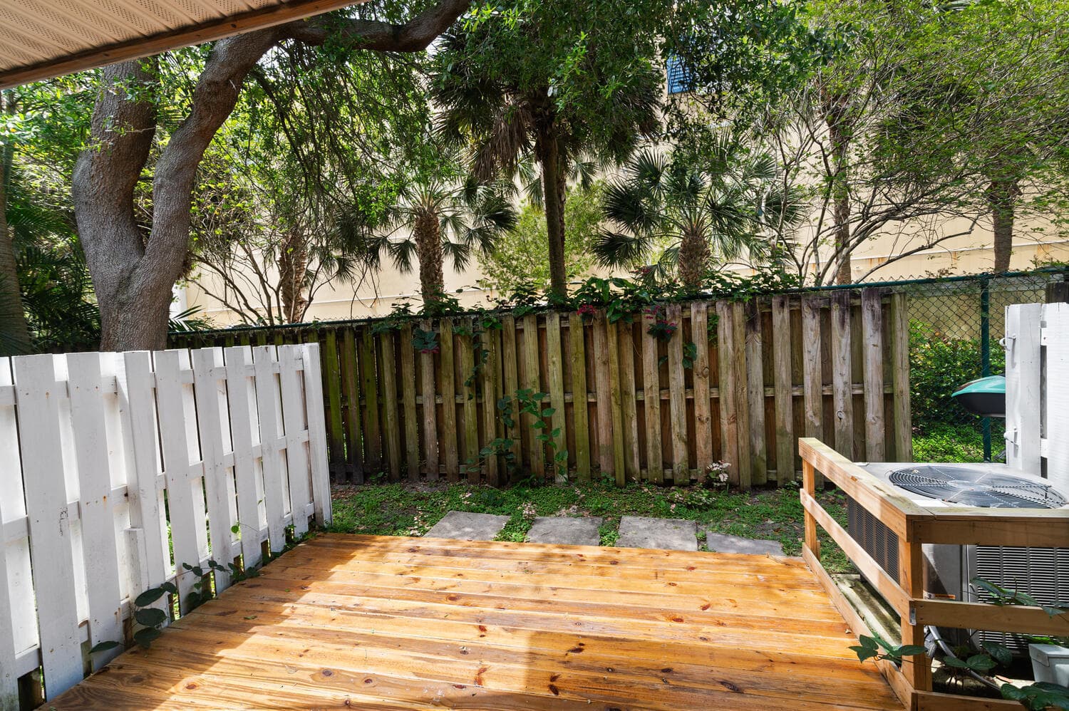 2521 NE 15th Street, Pompano Beach, FL 33062 — photo 2 of 20