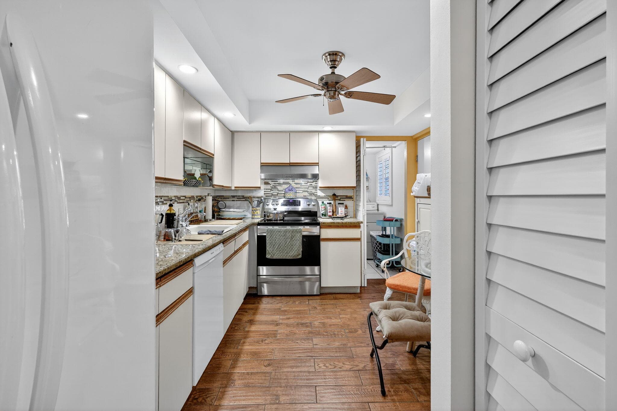 5340 NW 2nd Avenue 421, Boca Raton, FL 33487 — photo 3 of 59