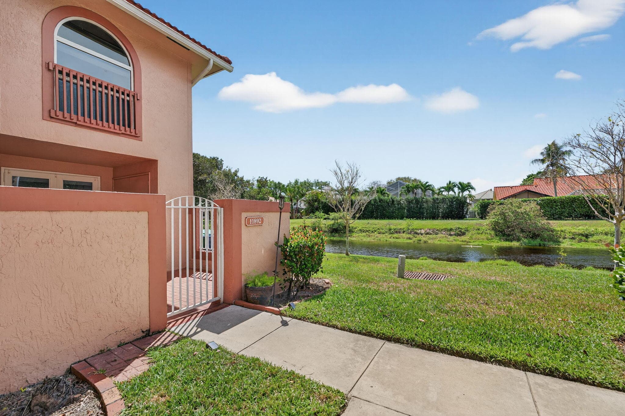 11892 Royal Palm Boulevard 11892, Coral Springs, FL 33065 — photo 2 of 47