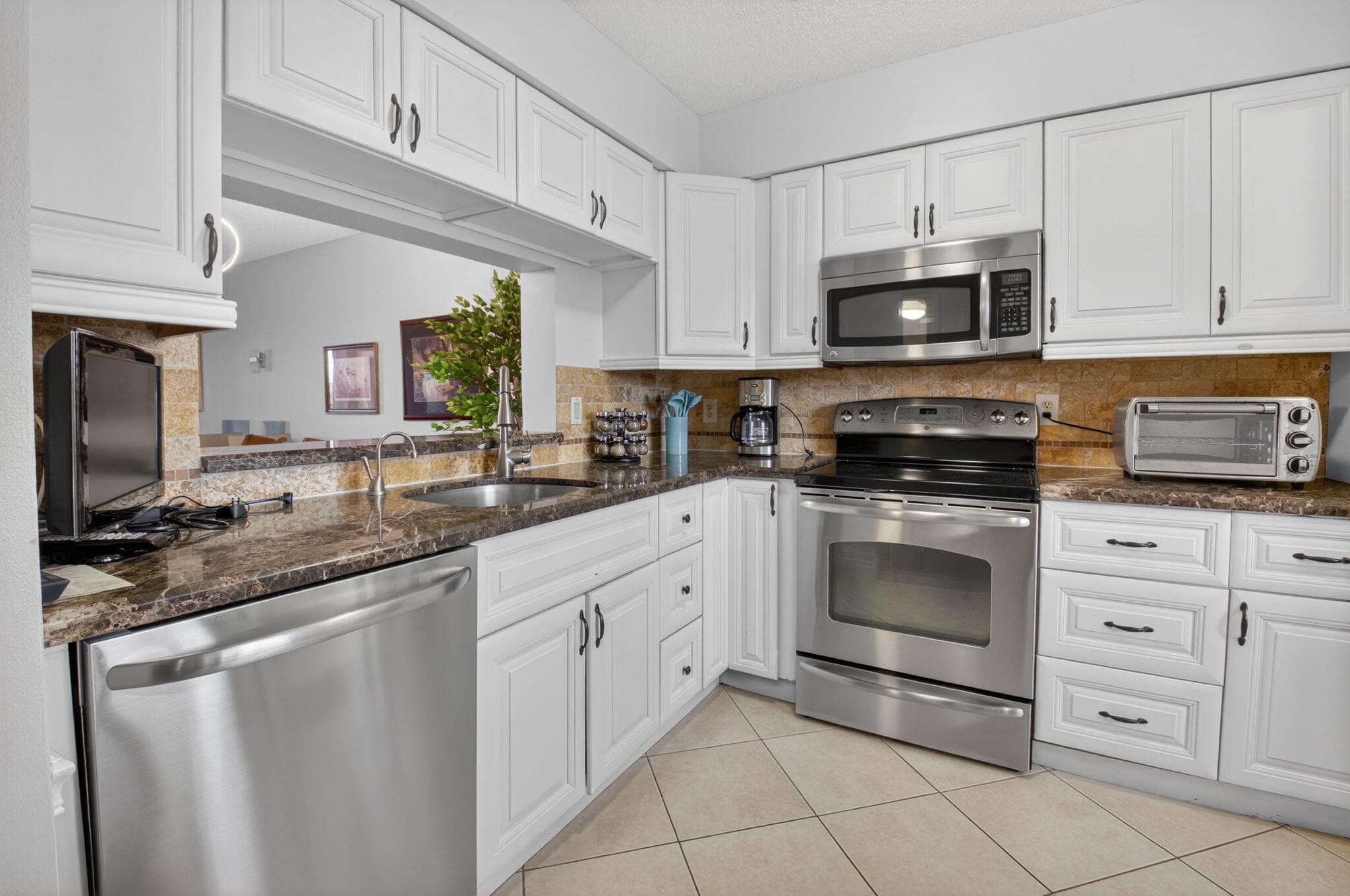 6866 Huntington Lane 607, Delray Beach, FL 33446 — photo 12 of 63