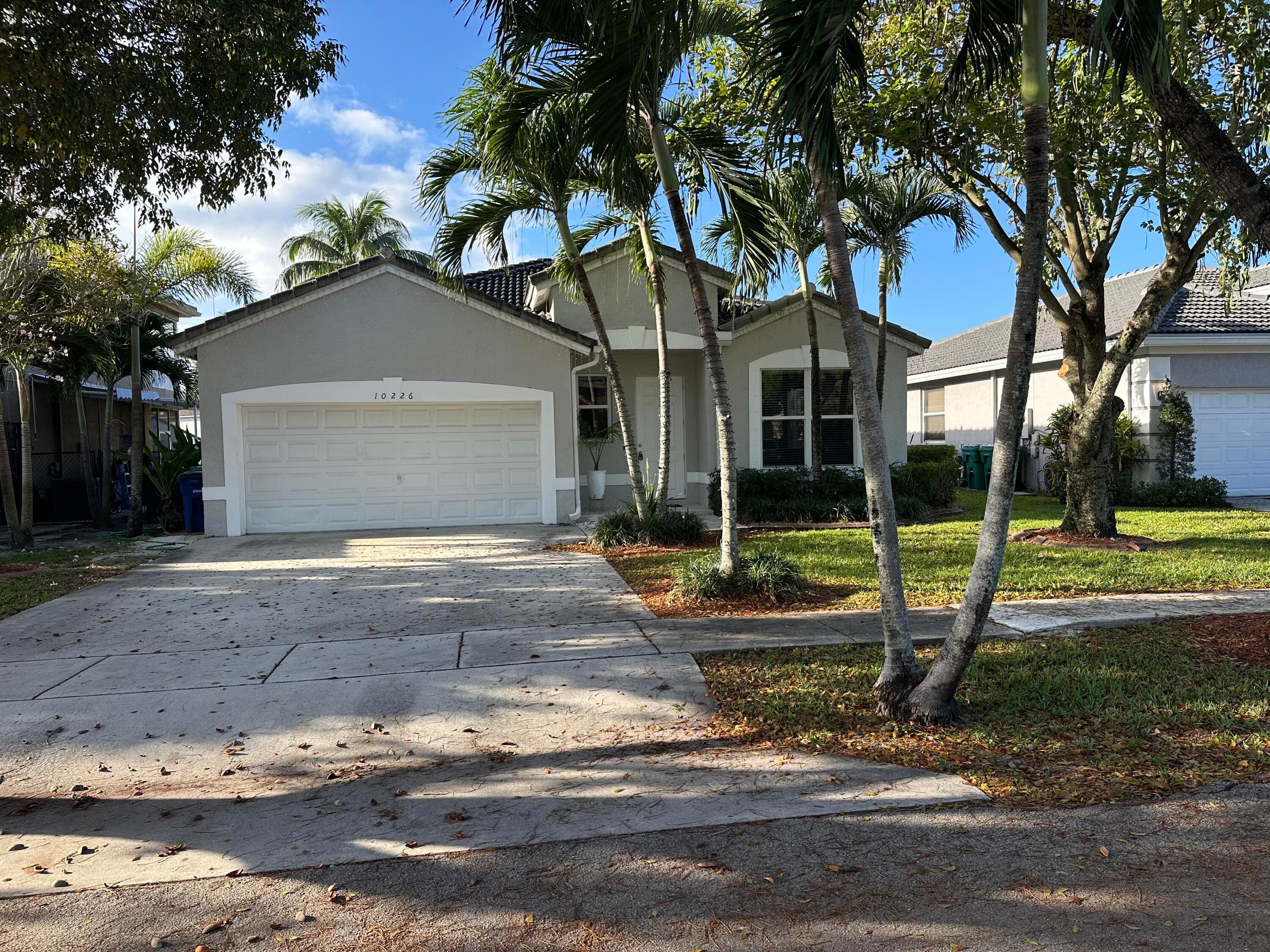 Single Family Residence in Cooper City — photo 1 of 20