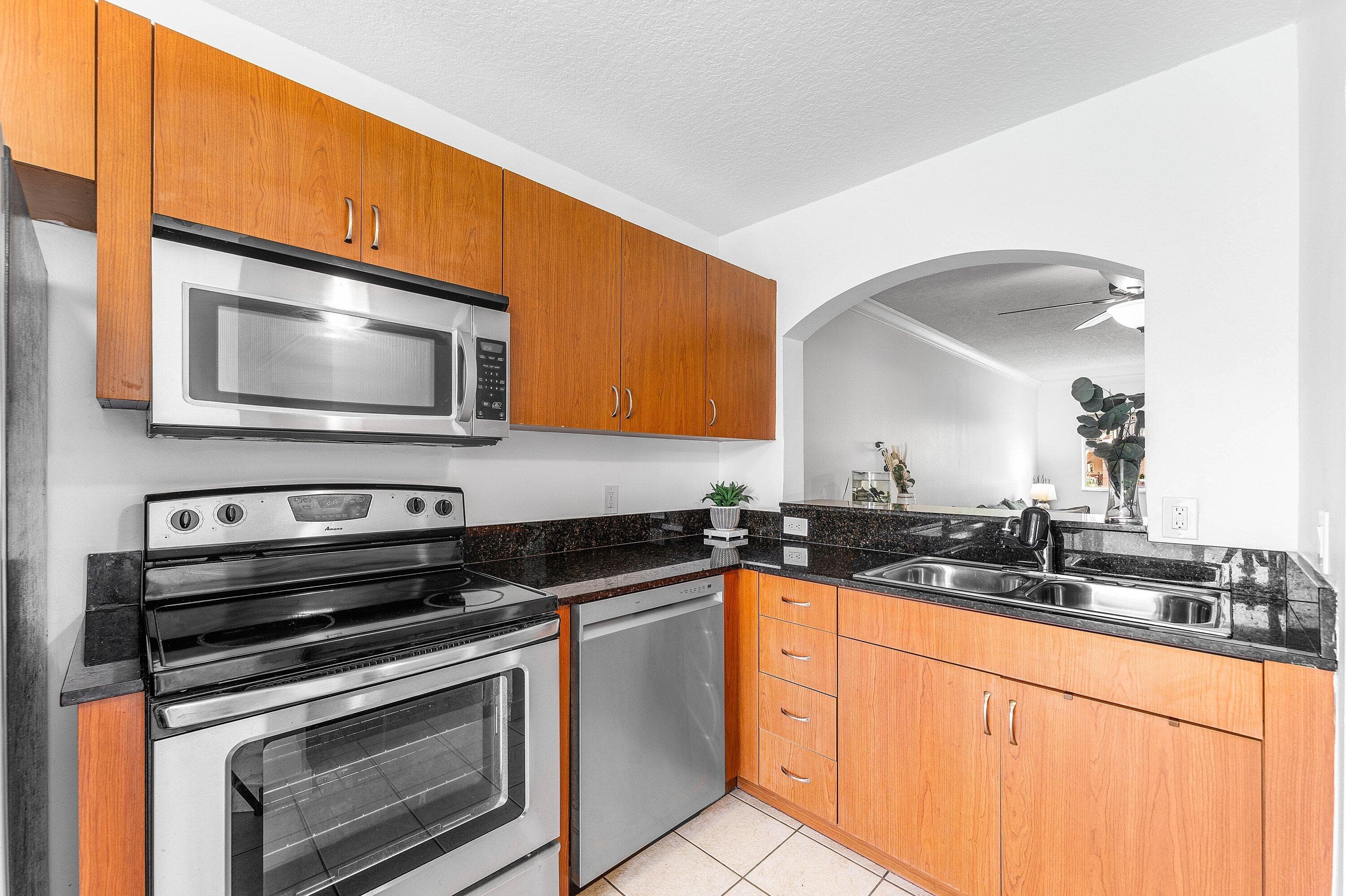 3490 Briar Bay Boulevard 105, West Palm Beach, FL 33411 — photo 6 of 45