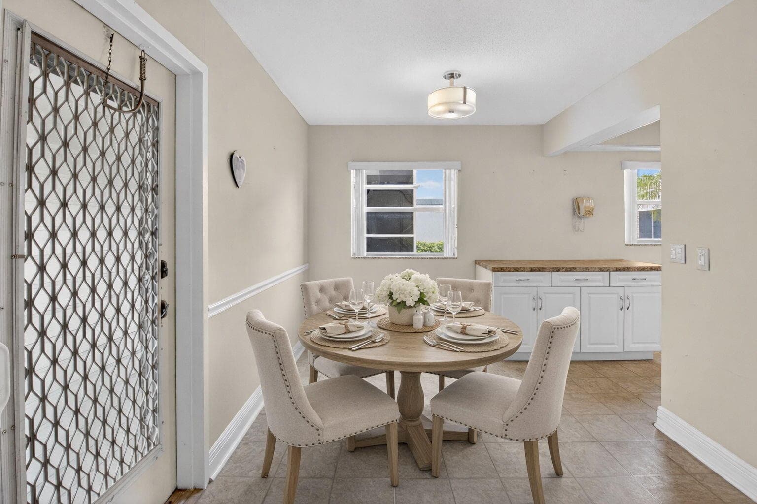 204 Flanders E, Delray Beach, FL 33484 — photo 4 of 28